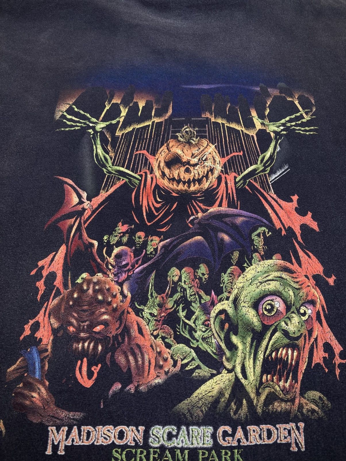 Band Tees × Starter × Vintage Vintage 99’ Madison Square Garden Scream Park Size US M / EU 48-50 / 2 - 11 Thumbnail