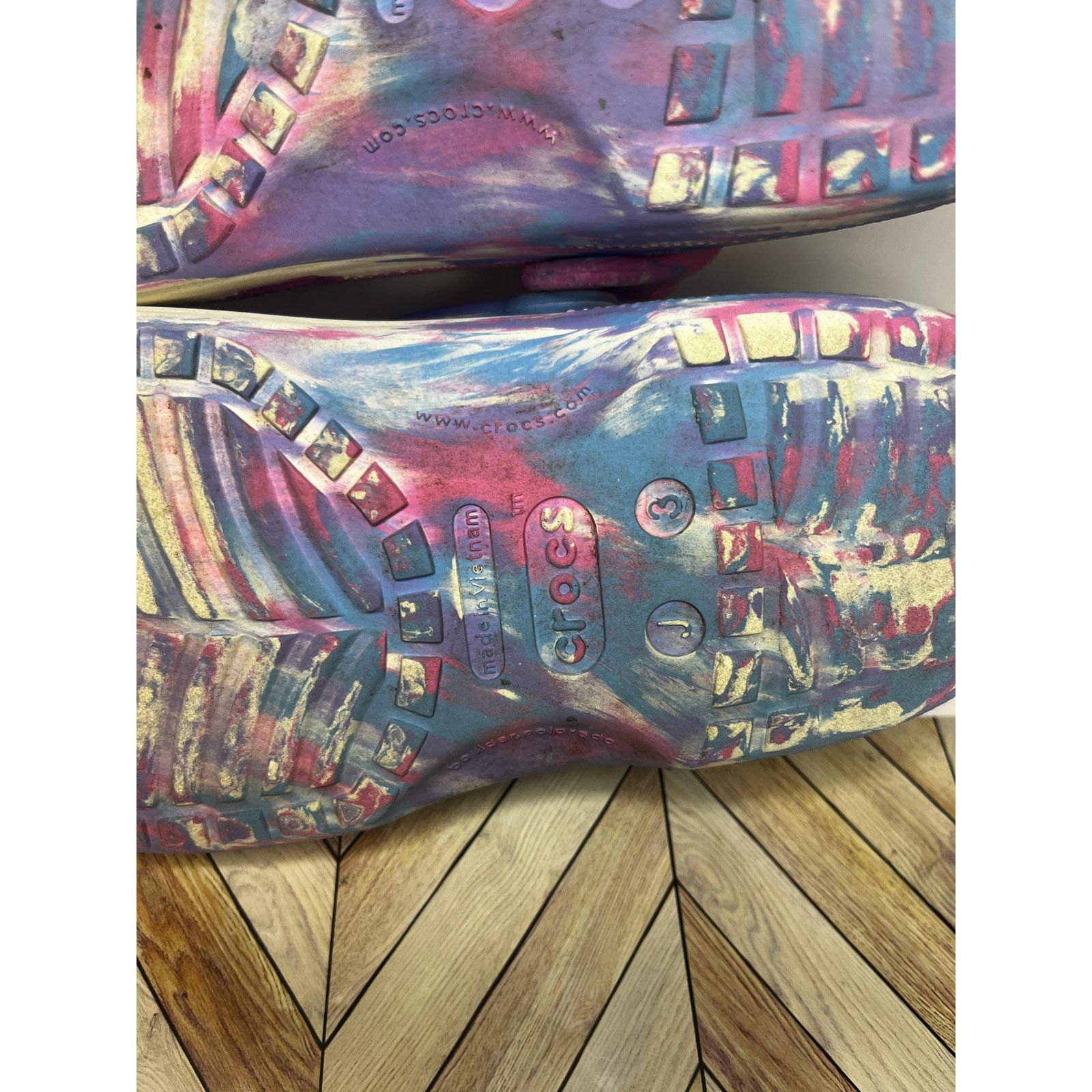 Crocs Crocs Classic Marbled Slingback Clog White/Purple Girls 3 Size US 5.5 / IT 35.5 - 7 Thumbnail