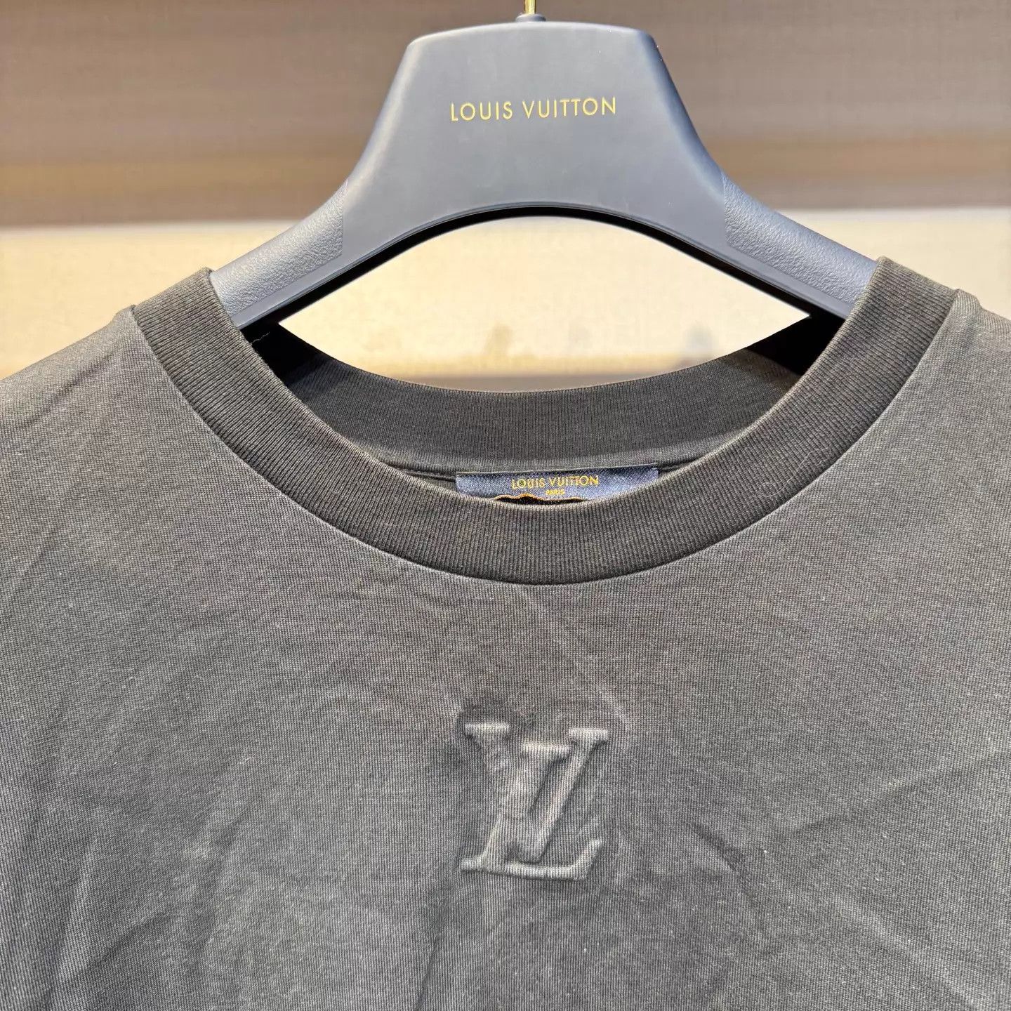 Louis Vuitton LV Black Embossed Short Sleeve Tee XL NWT Size US XL / EU 56 / 4 - 3 Thumbnail