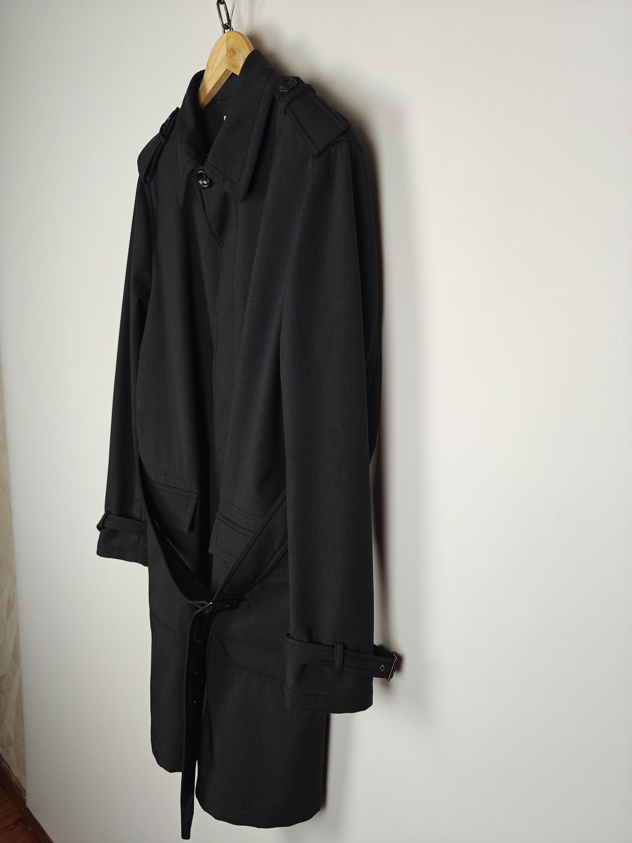 Armani Collezioni Armani Collezioni Jacket Water Repellent Italy Black sz 42 Size US L / EU 52-54 / 3 - 7 Thumbnail