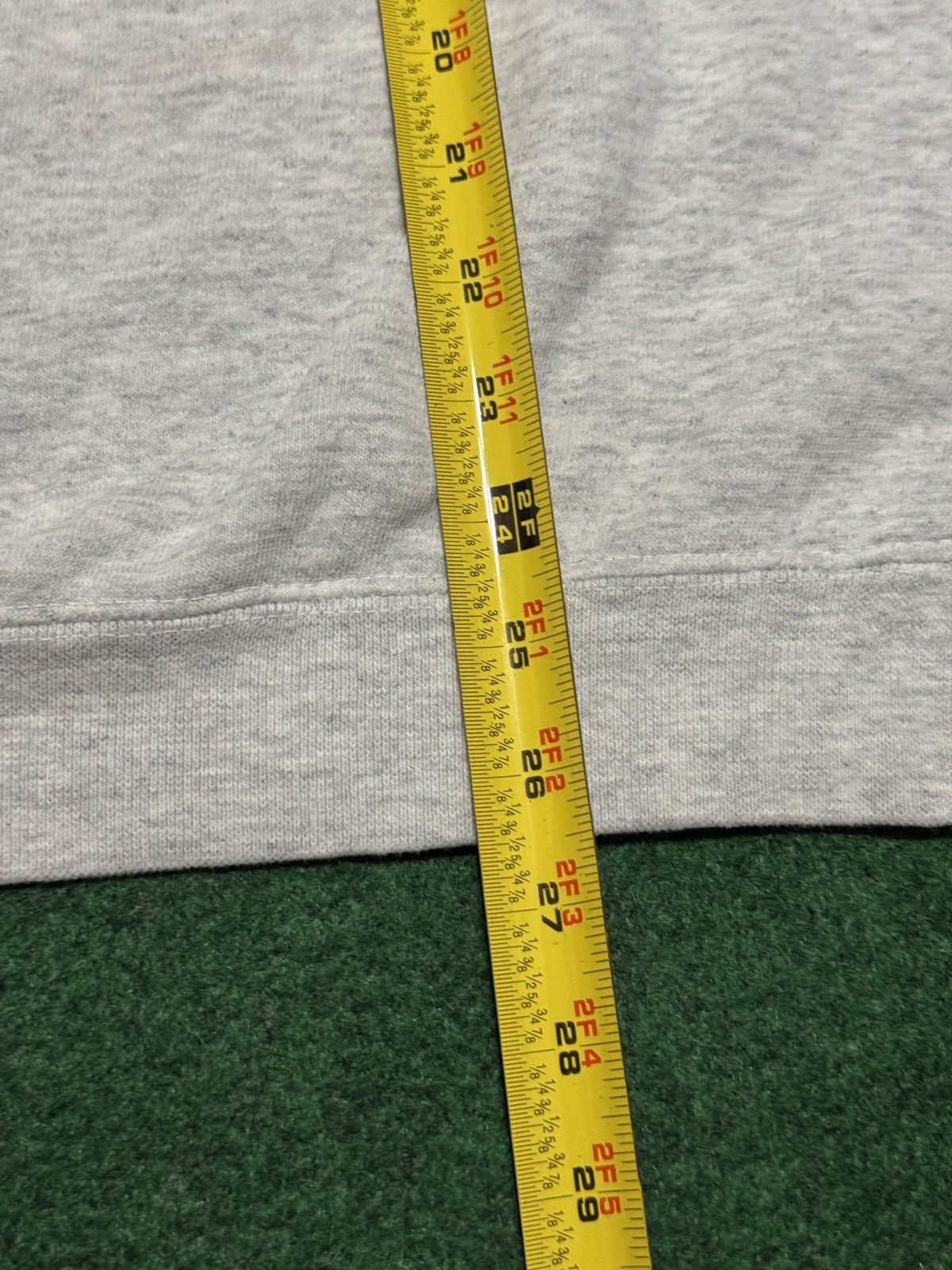 Disney Vintage 90s Disney Mickey Mouse Walt Disney Lrg Sweatshirt Size US L / EU 52-54 / 3 - 7 Thumbnail