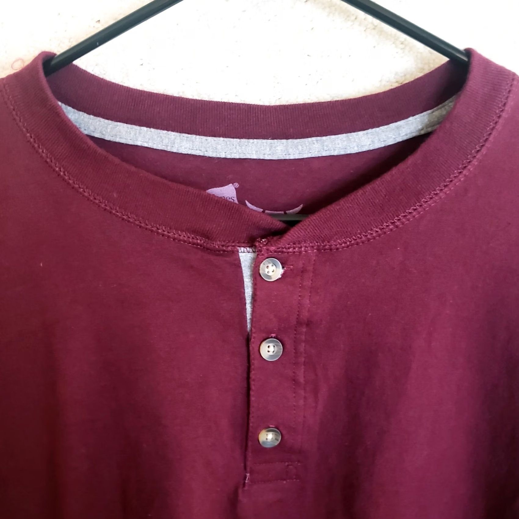 Hanes Hanes Men's Beefy-T Henley Shirt 3XL Maroon Cotton Tagless Long-Sleeve Size US XXL / EU 58 / 5 - 4 Thumbnail