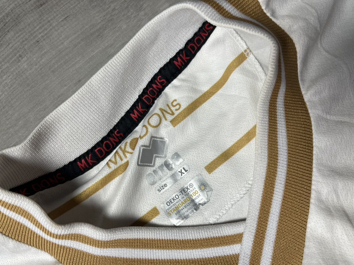 Other MILTON KEYNES DONS 2019 2020 HOME SOCCER JERSEY ERREA Size US XL / EU 56 / 4 - 4 Thumbnail