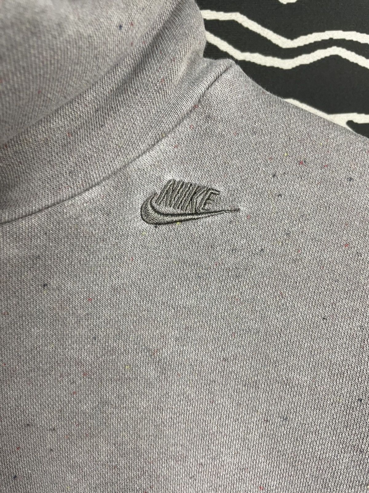 Nike Nike Small Logo Croptop Hoodie Size L / US 10 / IT 46 - 5 Thumbnail