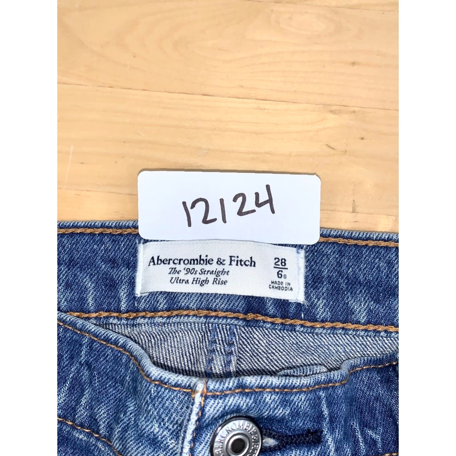 Abercrombie & Fitch Abercrombie & Fitch Jeans Womens 28 Regular Straight 90s High Rise Blue 12124 Size 28" / US 6 / IT 42 - 2 Thumbnail