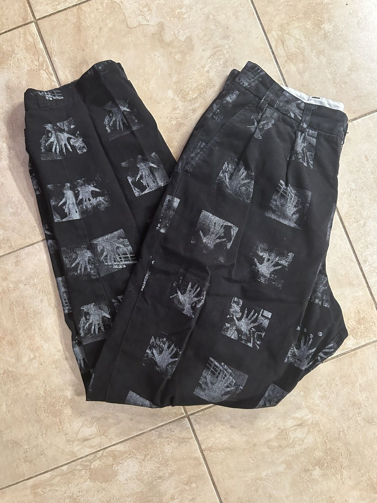 Cav Empt Cav Empt Ghost Print Trousers Size US 29 - 1 Thumbnail