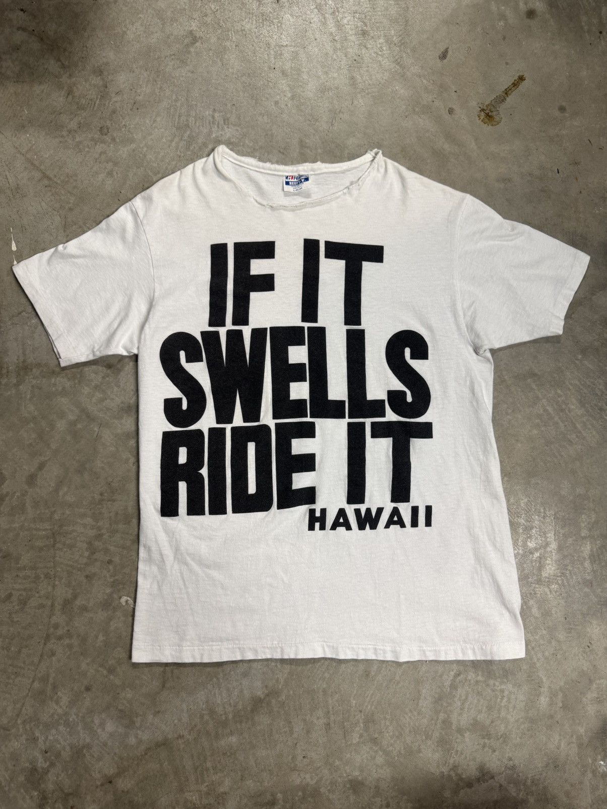 Vintage Vintage Surf Hawaii T shirt Size US L / EU 52-54 / 3 - 1 Thumbnail