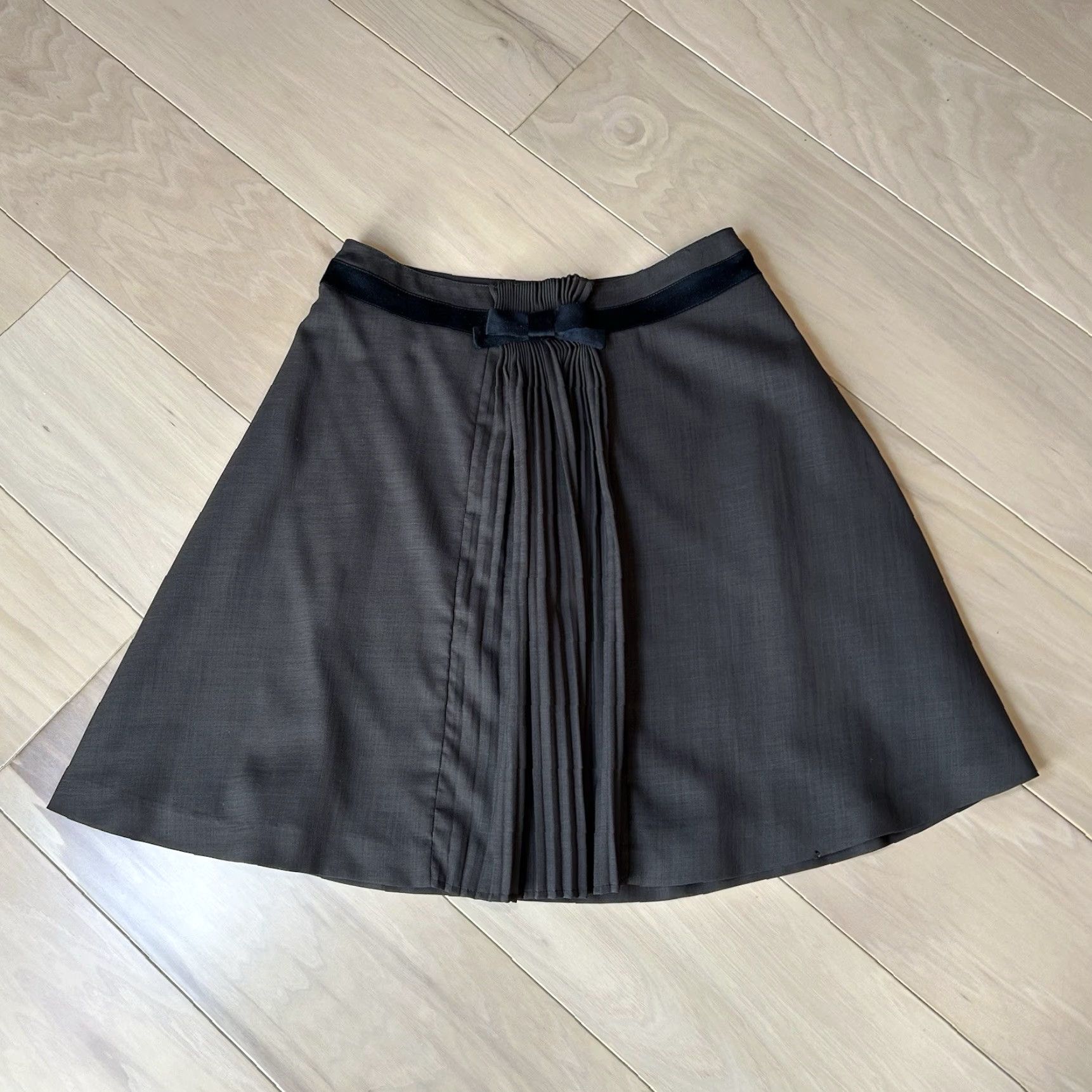 Viktor & Rolf Viktor & Rolf Brown Pleated Wool Blend Midi Skirt Women 40 Brown Wool Pleated A-Line Z ip Closure Designer Vintage No N/A Size 27" / US 4 / IT 40 - 2 Thumbnail