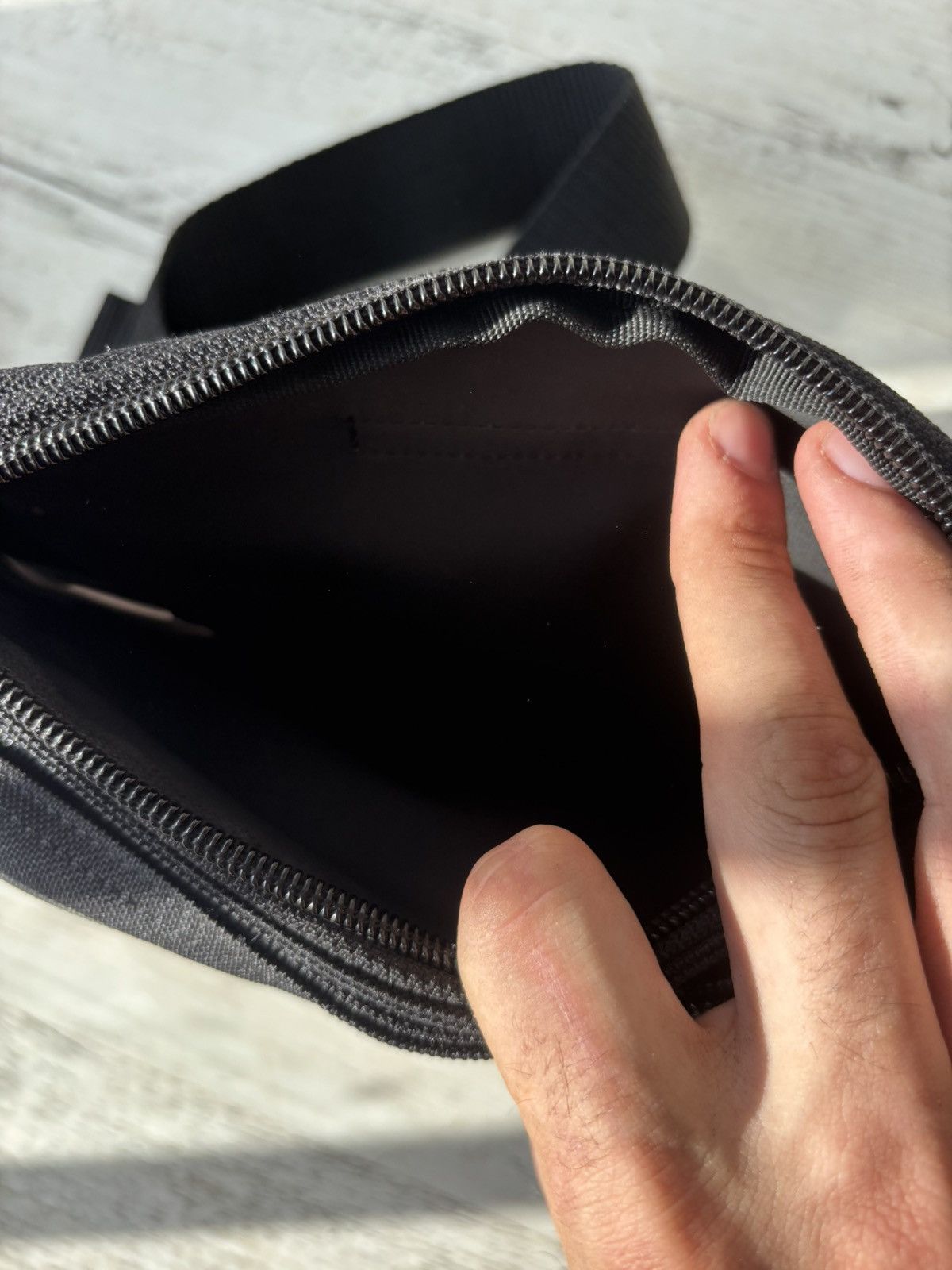 Quiksilver Quiksilver Black Fanny Pack Waist Bag Bum Bag Mesh Pocket Size ONE SIZE - 4 Thumbnail