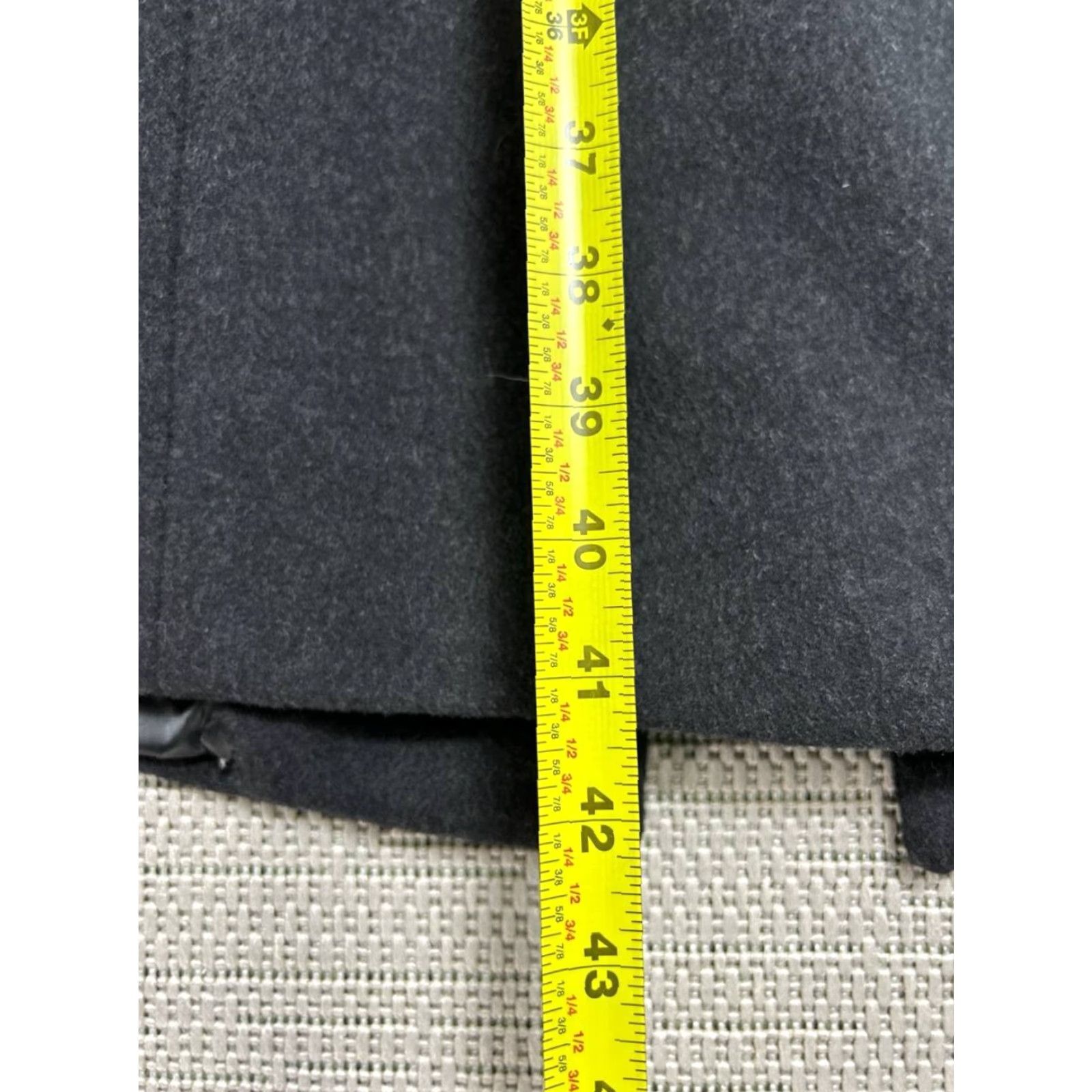 Jos. A. Bank VINTAGE Jos. A Bank Overcoat Mens 46R Gray Wool Notch Lapel Single Breasted Winter New Size US S / EU 44-46 / 1 - 7 Thumbnail