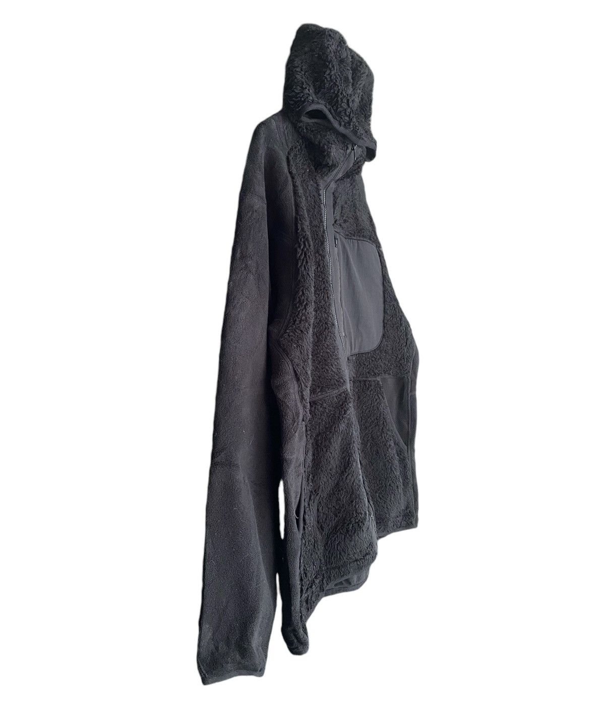 Other UNIQLO WHITE MOUNTAINEERING Fleece Hoodie Zipper Jacket Size US XL / EU 56 / 4 - 7 Thumbnail