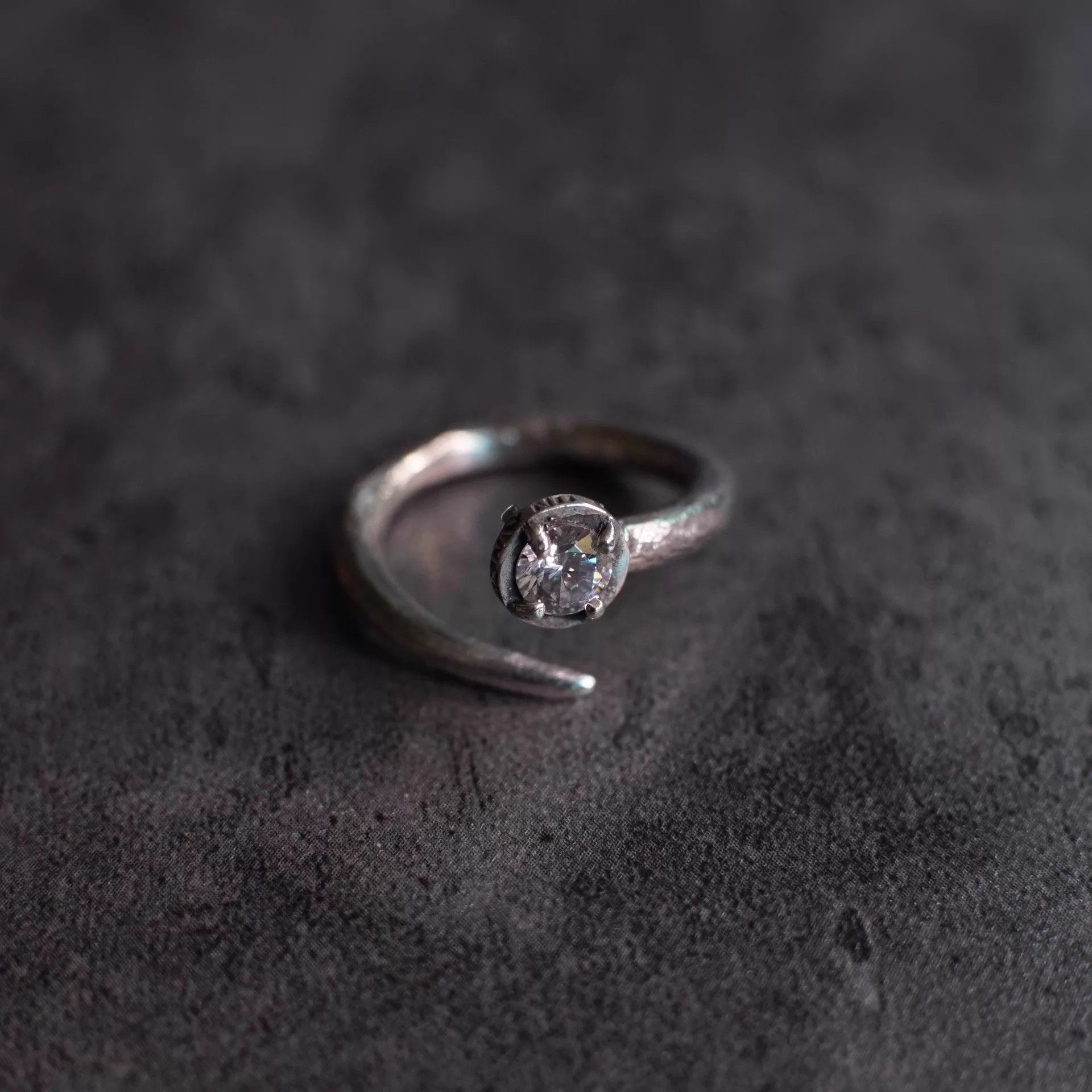 DETAJ Detaj White Zircon Oxidized Silver Nail Ring 11-17 Adj new Size ONE SIZE - 1 Thumbnail