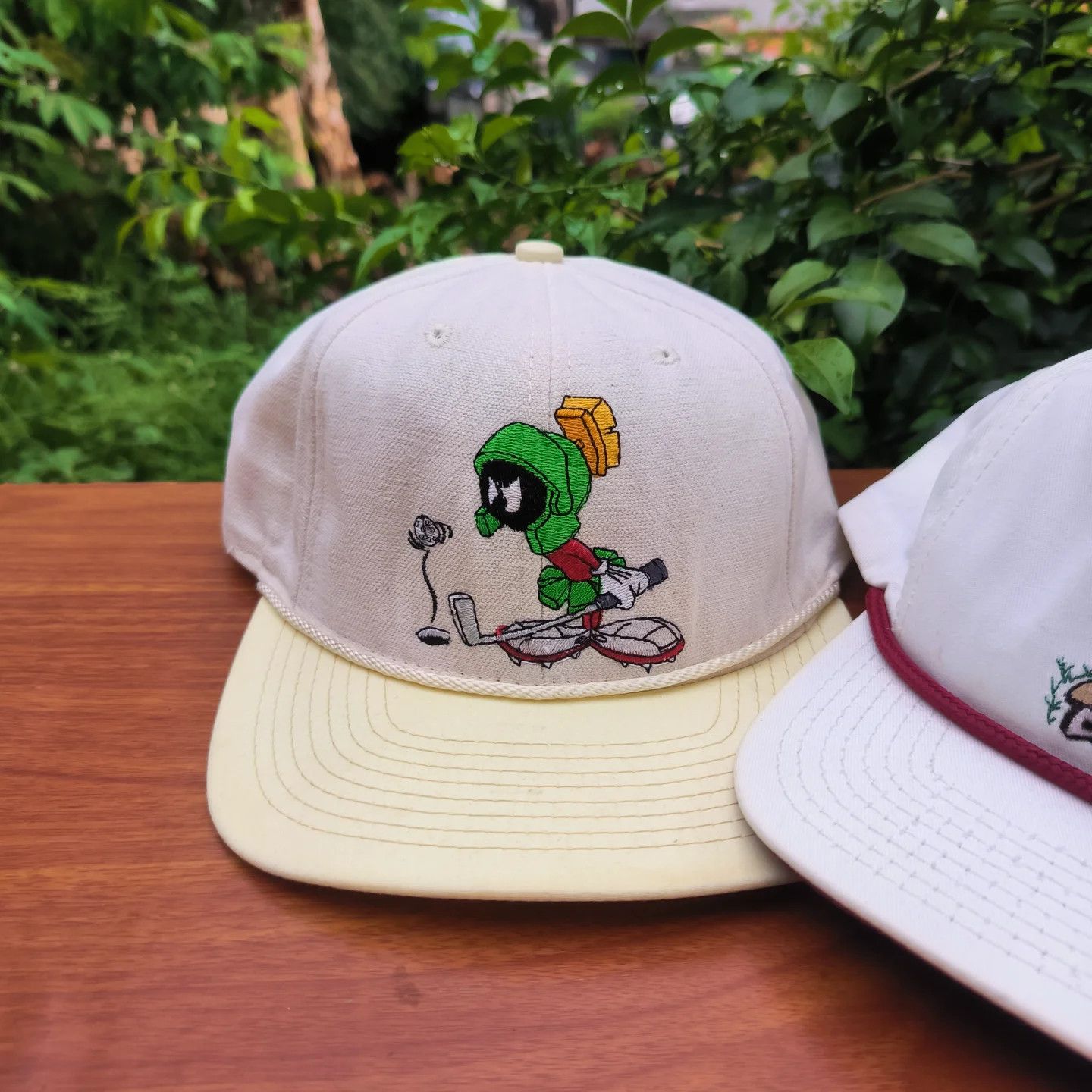 Warner Bros Vintage Marvin & Tazmanian Golf Hat USA Size ONE SIZE - 4 Thumbnail