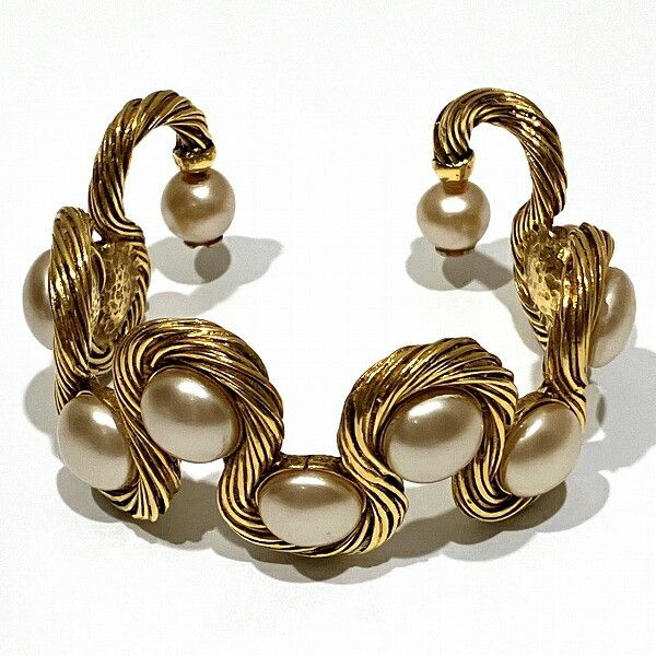 Chanel Chanel Chanel Antique Fake Pearl Bangle Metal Bangle in Good Condition Size ONE SIZE - 1 Thumbnail