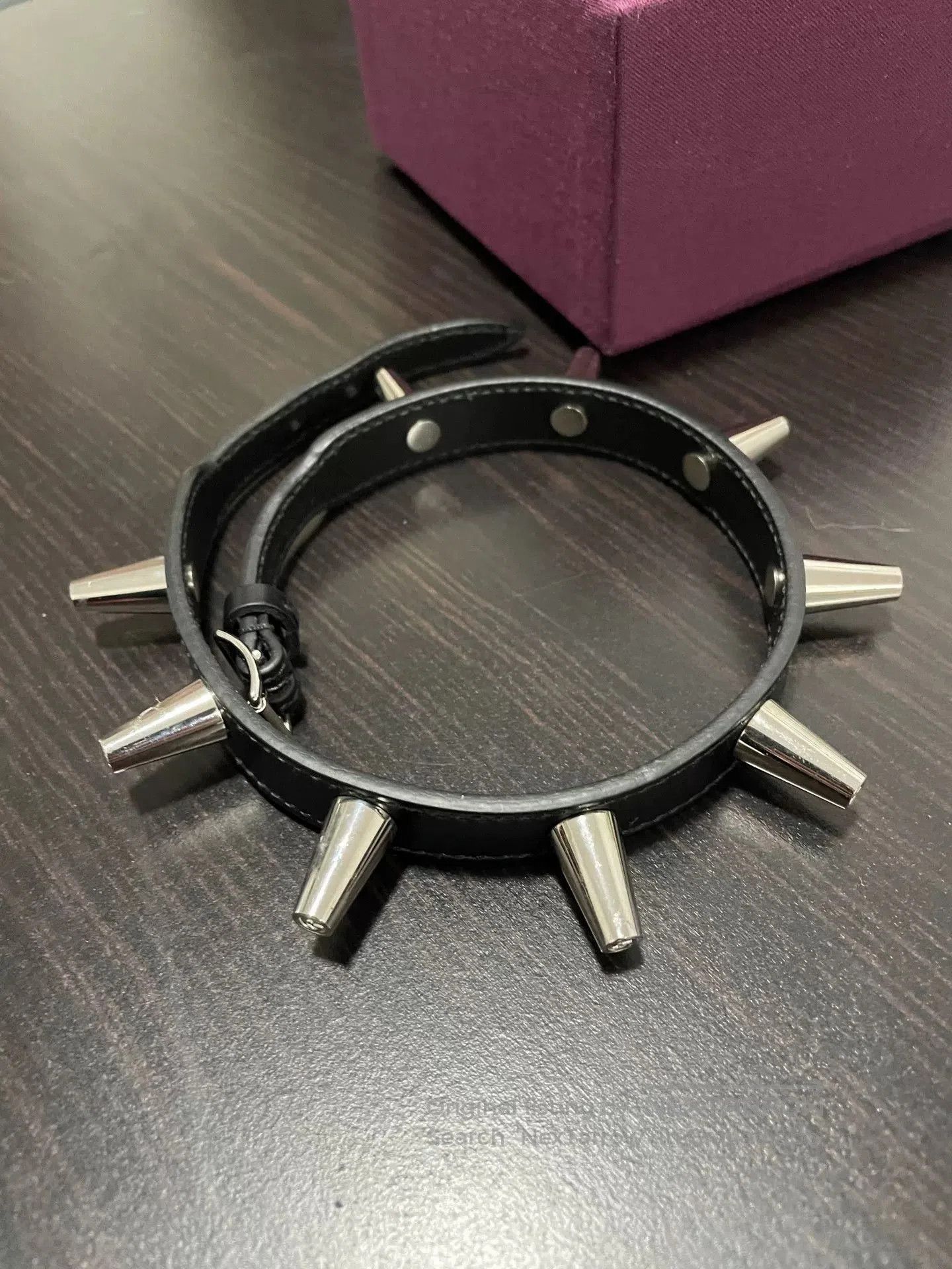 Gucci gucci studded leather choker with g logo. Size ONE SIZE - 1 Thumbnail