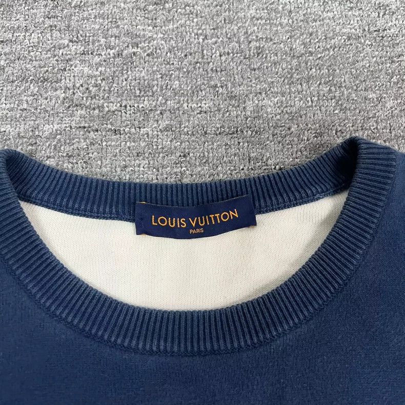 Louis Vuitton Louis Vuitton Full print age print gradient knitwear 2505-N Size US L / EU 52-54 / 3 - 5 Thumbnail