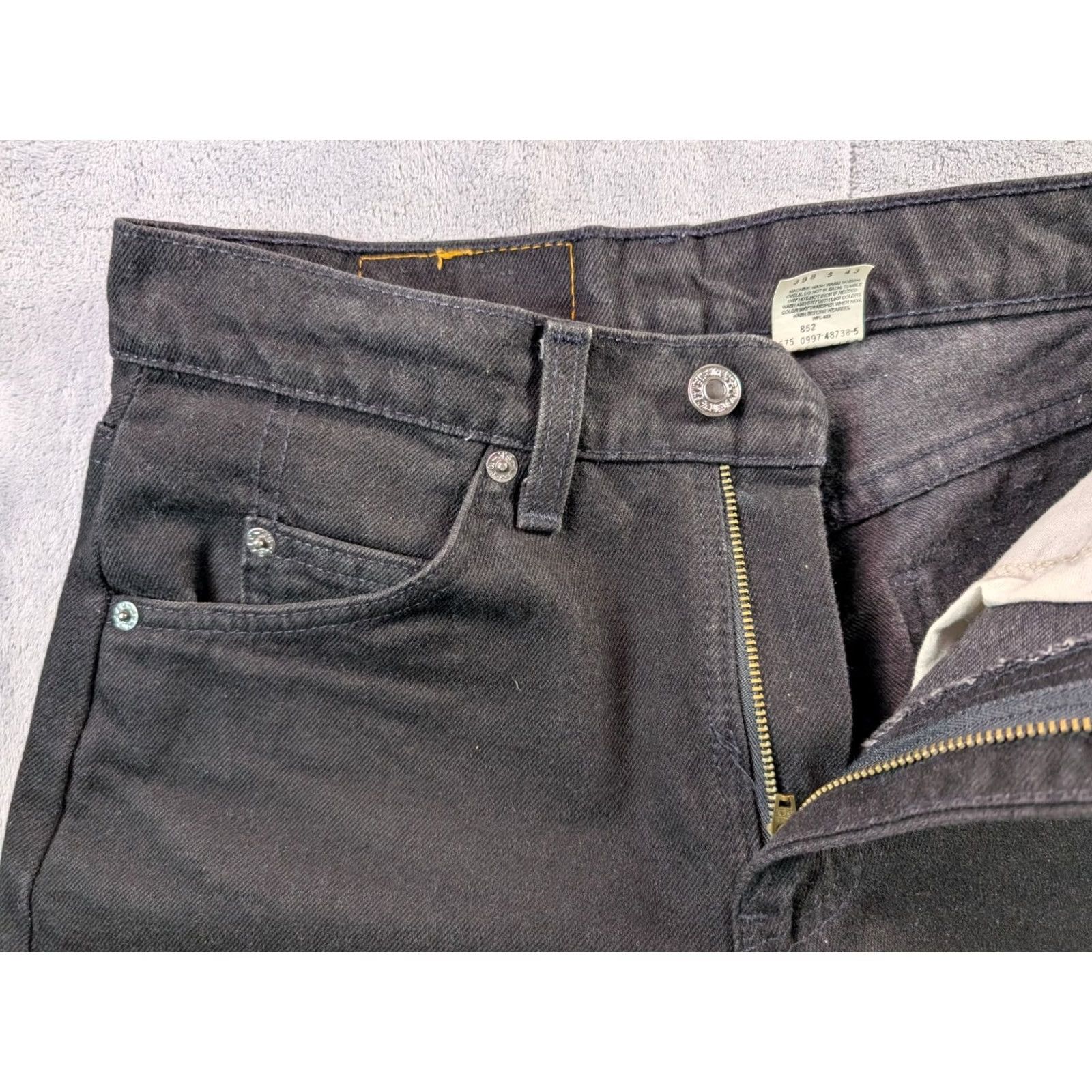 Levi's VINTAGE Levi's 550 Jeans Black Mens 29x34 Relaxed Fit USA Jeans Mens 29 Black Levi's 550 Hip Hop USA Vintage Size US 29 - 3 Thumbnail