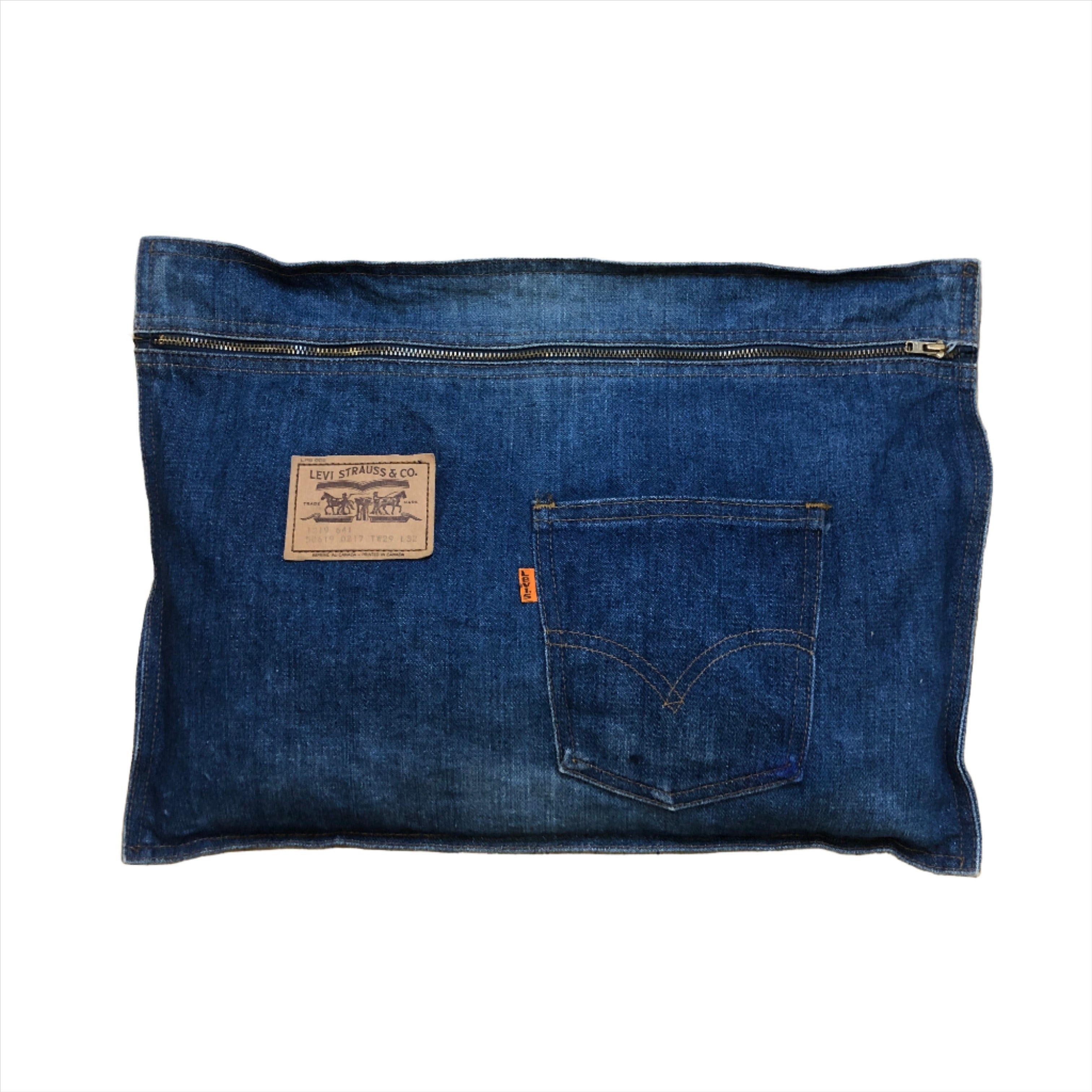 Levi's Levi's Orange Tab Made In Canada Vintage Denim Zippered Pouch Size ONE SIZE - 1 Thumbnail