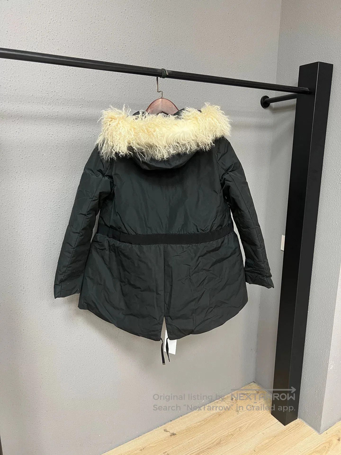 Moncler Moncler Fur Collar Down Jacket. Size XS / US 0-2 / IT 36-38 - 2 Thumbnail