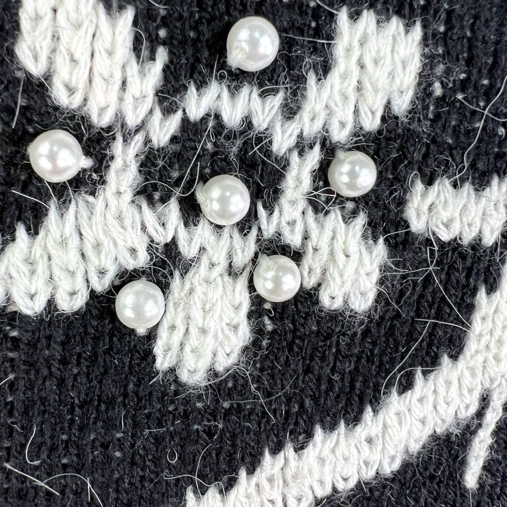 Vintage VINTAGE Vivian Wang Kitty Hawk Sweater Shirt Women M Black White Beaded Geometric 90s Bohemian City Classic Pullover Knit Raglan S/M Size M / US 6-8 / IT 42-44 - 3 Thumbnail