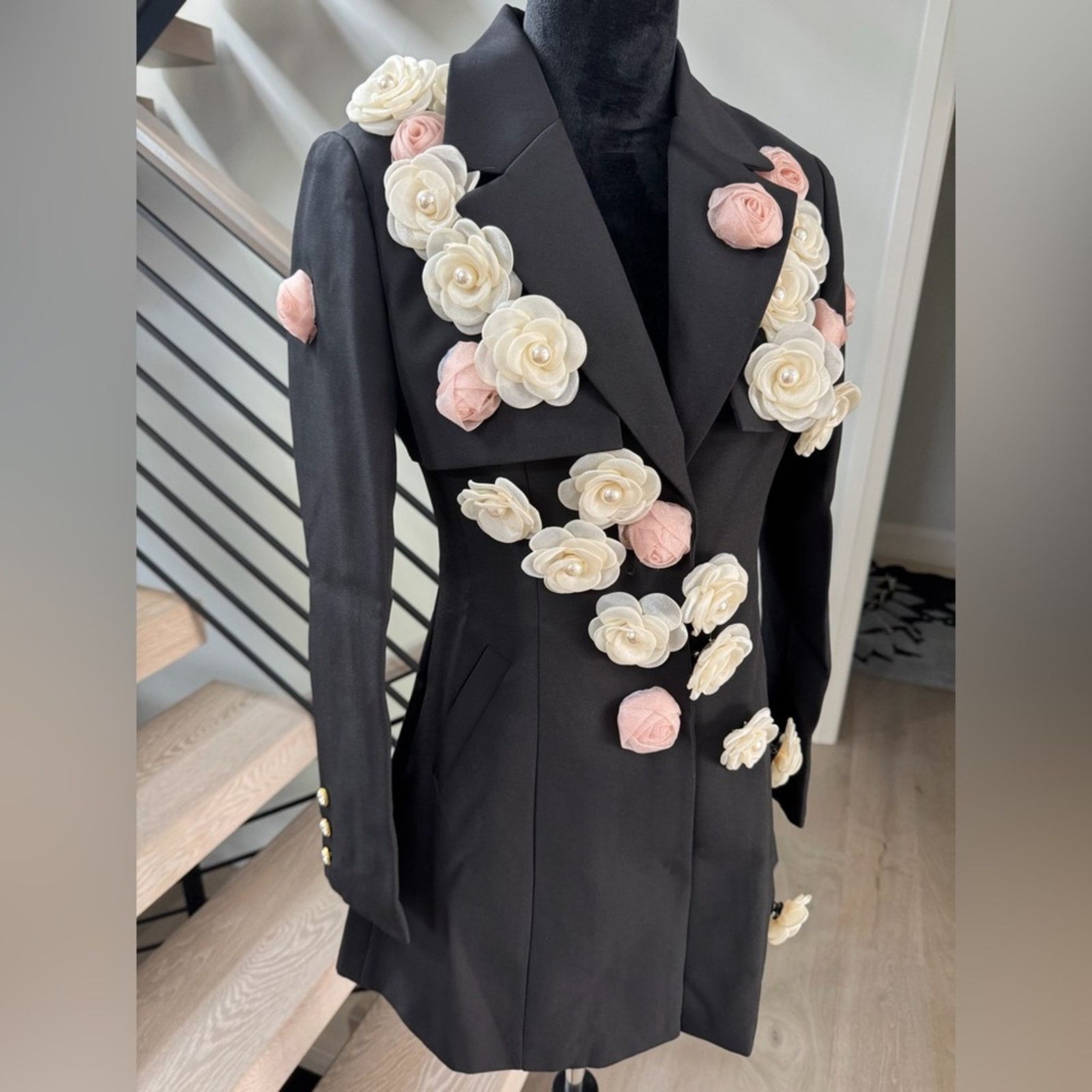 Other New Chic Black Floral Women's Blazer size S Size S / US 4 / IT 40 - 10 Thumbnail