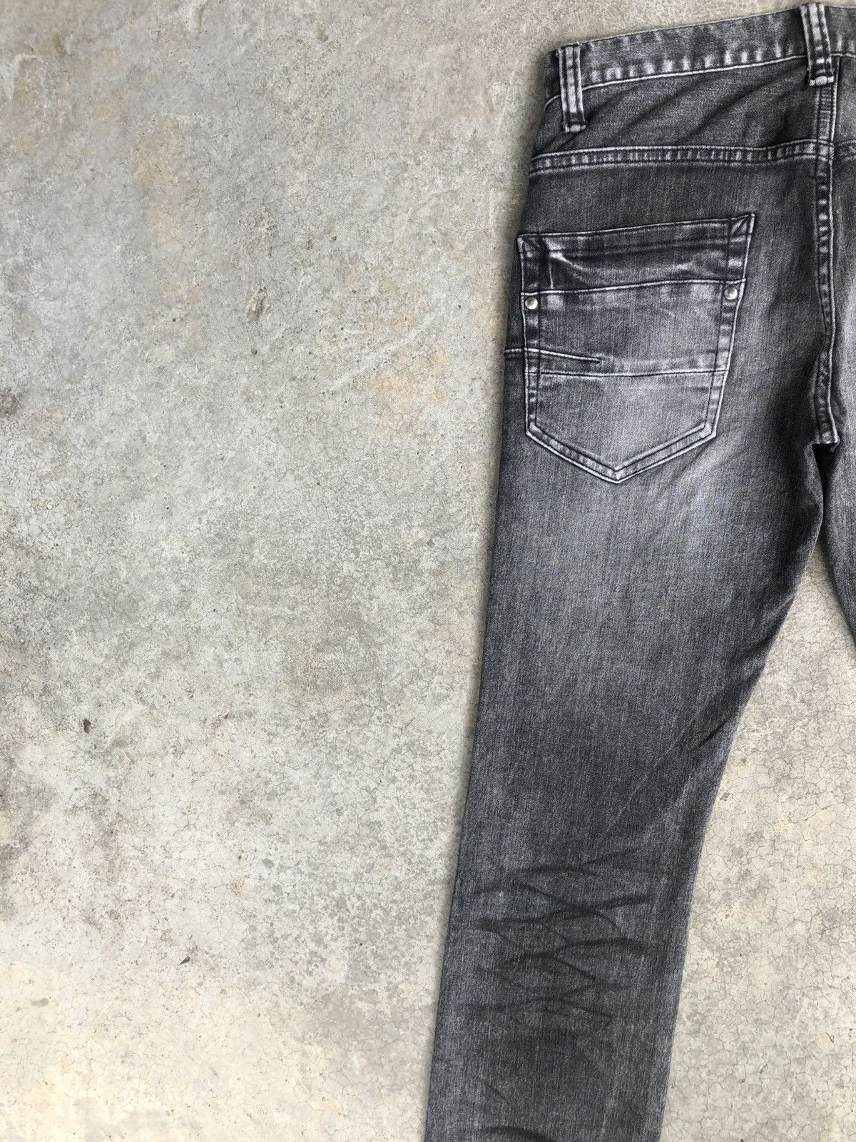If Six Was Nine Tornado Mart Flared Jeans Distressed Jeans Size US 29 - 9 Thumbnail