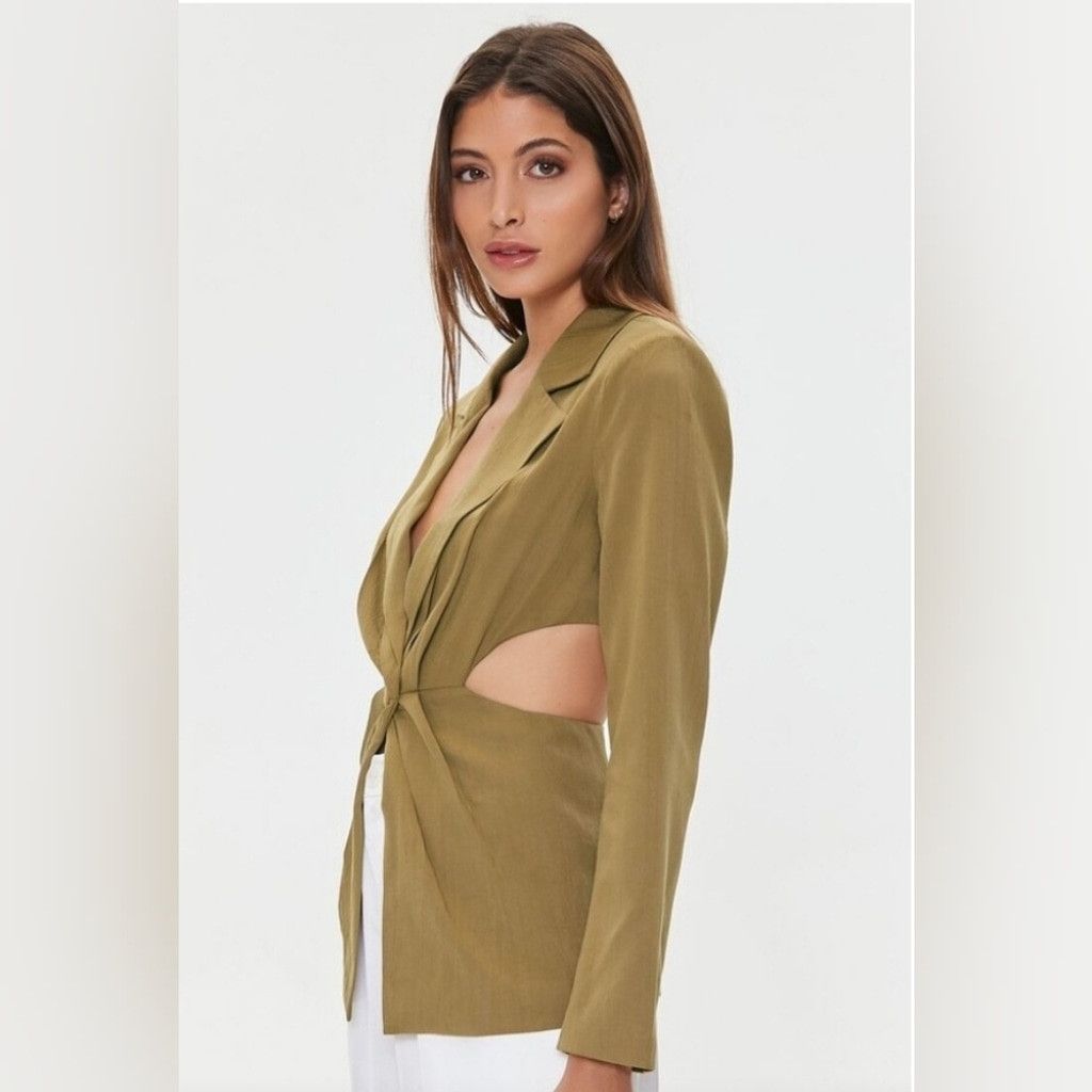 Forever 21 NWT Forever 21 Plunging Cutout Buttoned Blazer in Cigar Size S / US 4 / IT 40 - 2 Thumbnail