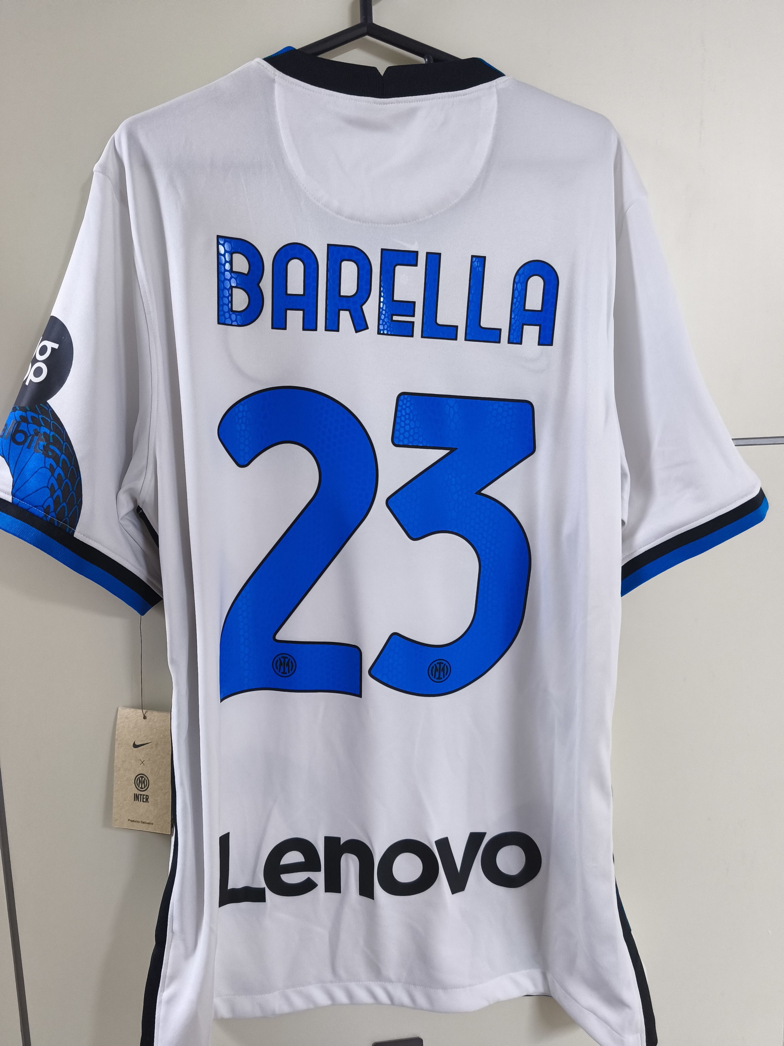 Nike Rare Inter Milan 2021/22 Away Jersey Barella BNWT Size US L / EU 52-54 / 3 - 2 Thumbnail