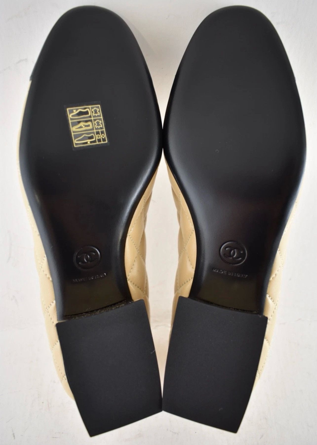 Chanel Chanel 24B Beige Lambskin Quilted Gold Block Heel Pumps 38.5 Size US 8.5 / IT 38.5 - 16 Thumbnail