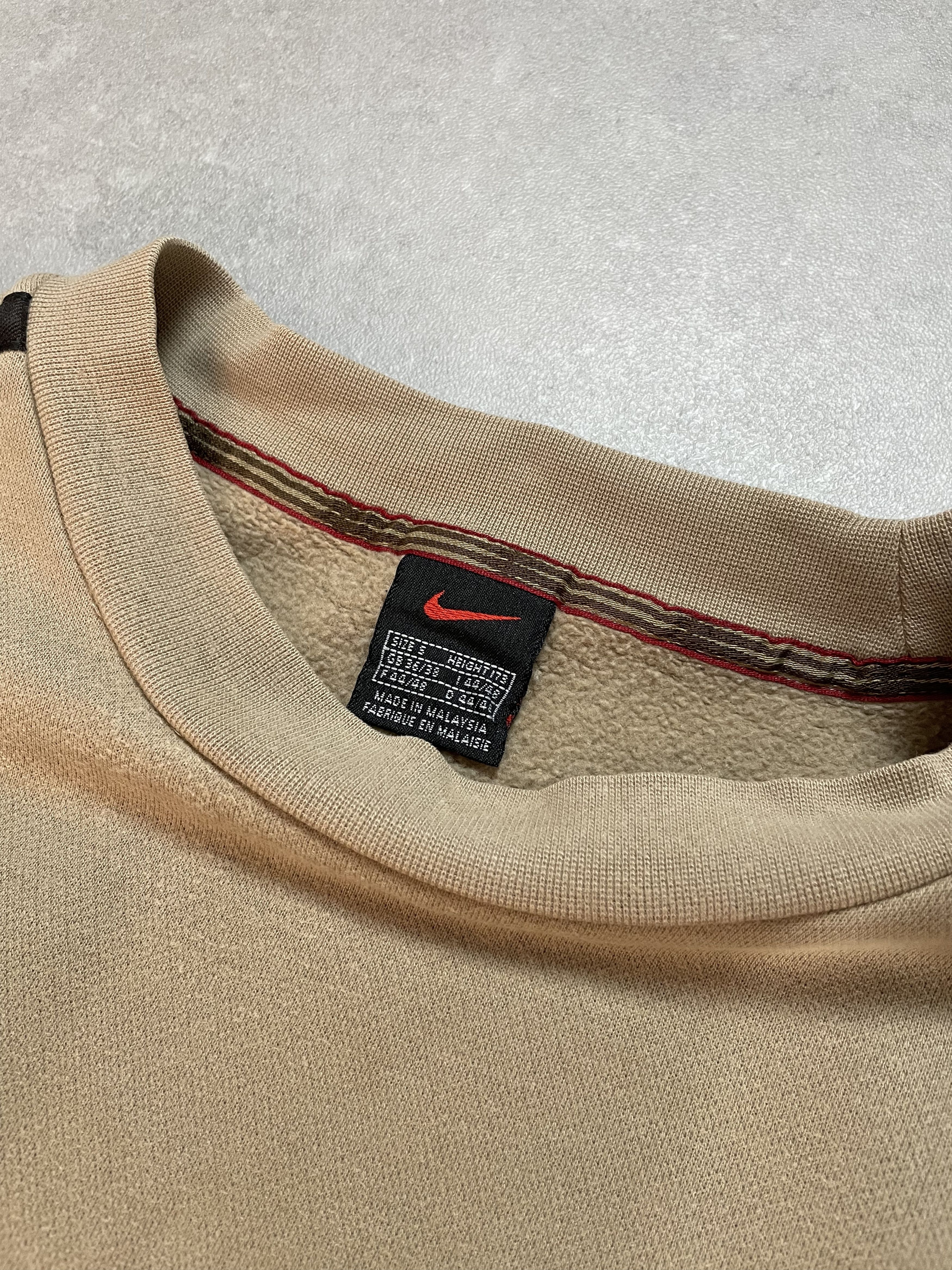 Nike Nike Vintage Sweatshirt / Streetwear Style Size US S / EU 44-46 / 1 - 6 Thumbnail