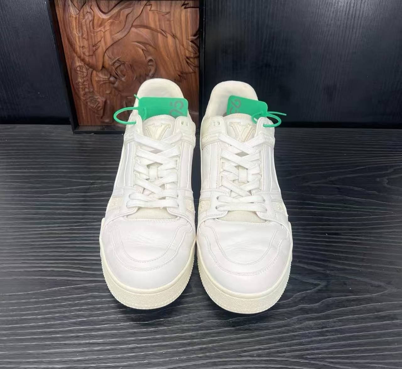 Louis Vuitton Louis Vuitton White Shoes Low Top 10US Size US 10 / EU 43 - 2 Thumbnail