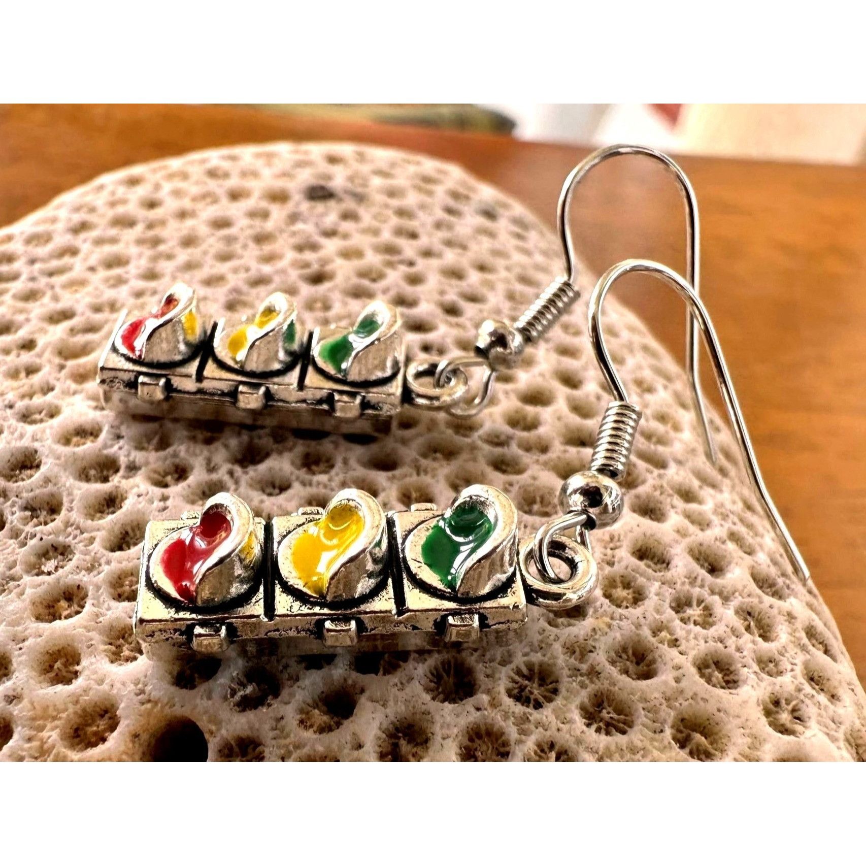 Handmade Traffic Light Earrings Signal New Dangle Hooks Stop Wait Go Size ONE SIZE - 11 Thumbnail