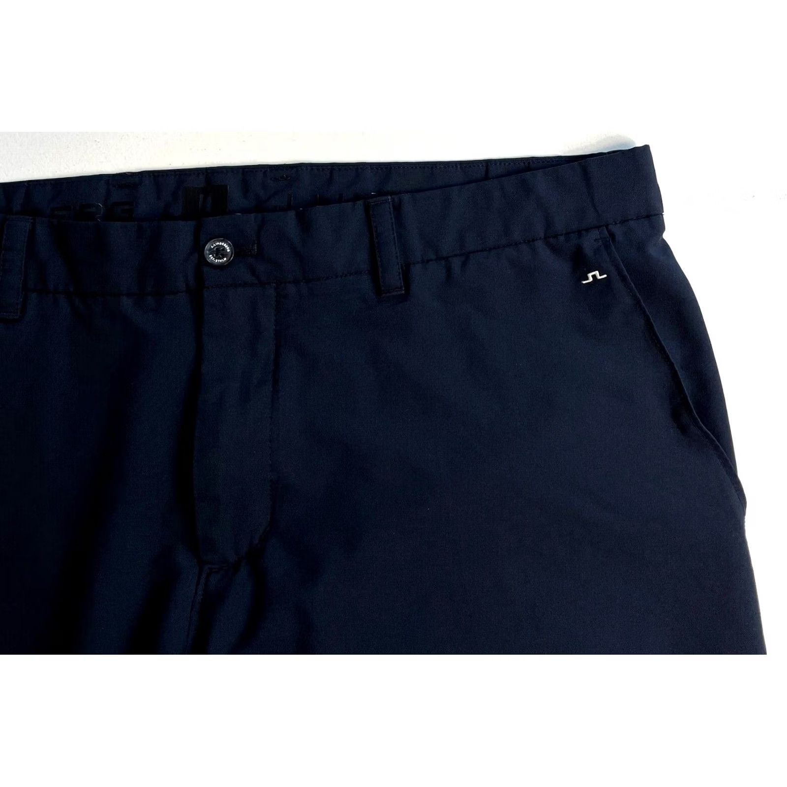 J.Lindeberg J.Lindeberg Men’s Somle Tapered Light Poly Shorts Navy 38 Inseam 11 Golf Chino Casual Waist 38 Style: Preppy Men's Shorts Size US 38 / EU 54 - 6 Thumbnail