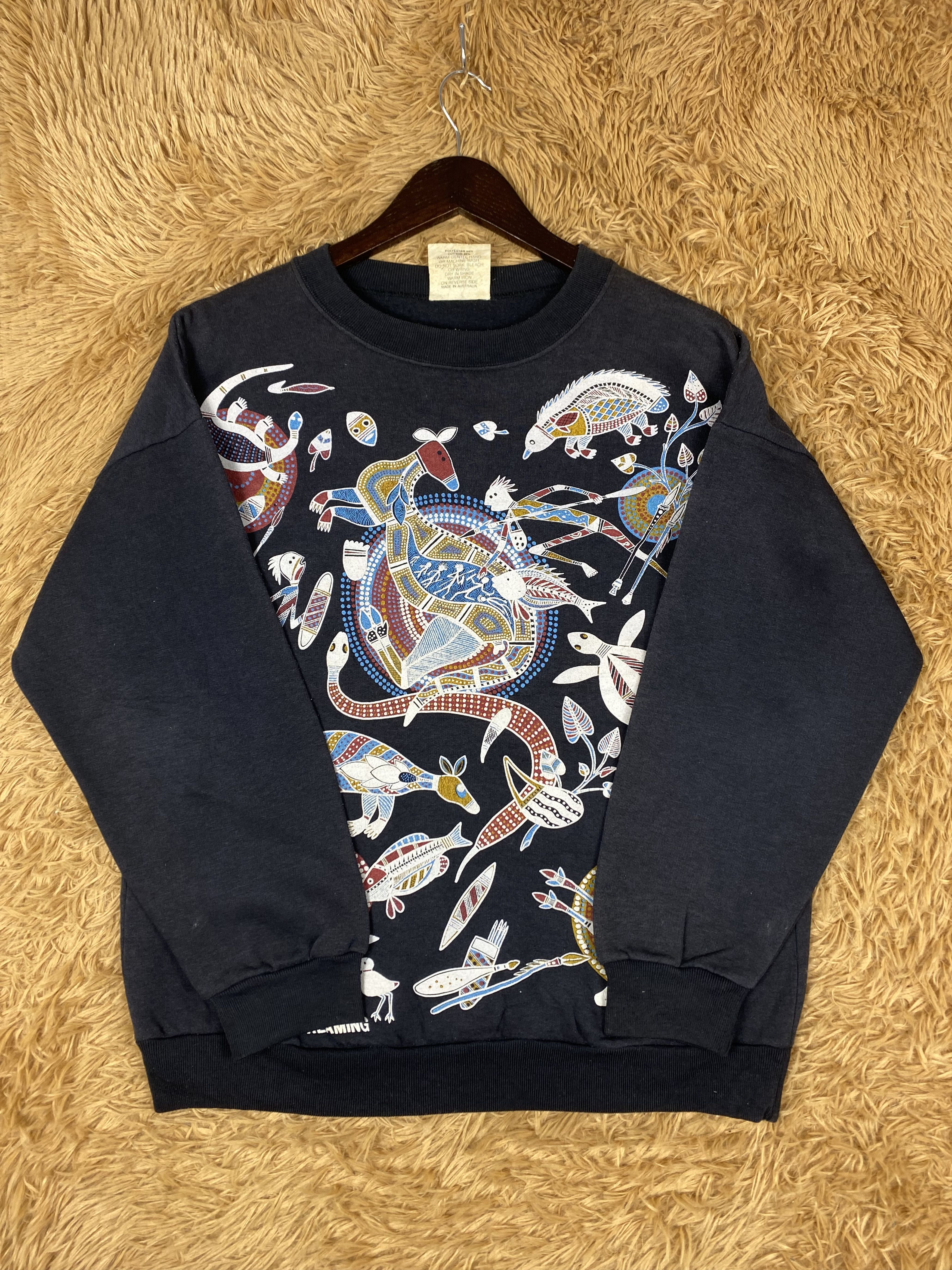 Vintage Vintage Churinga Crewneck Sweatshirts DJ1064 Size US M / EU 48-50 / 2 - 4 Thumbnail