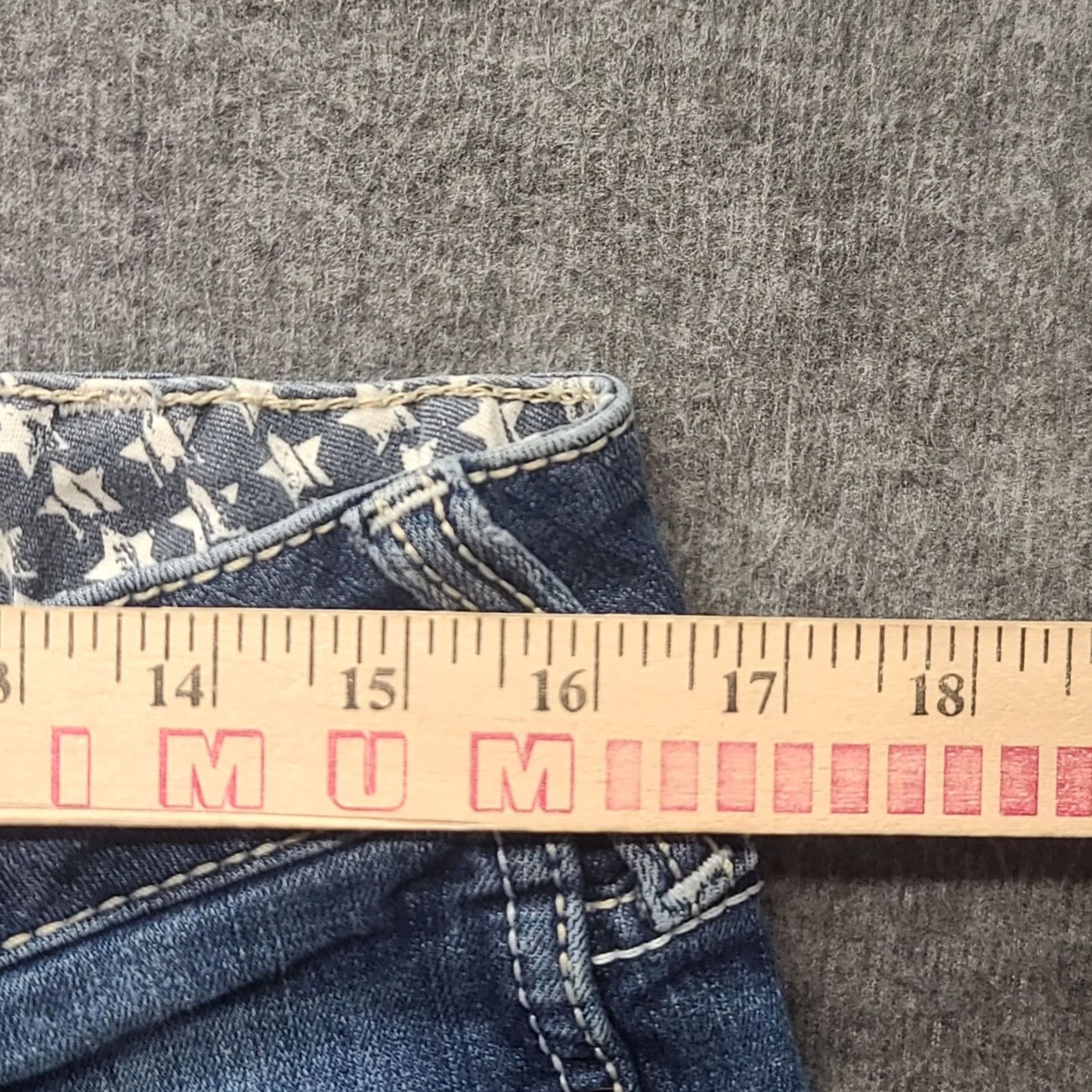 Ariat Ariat Cut Off Shorts 33 Regular High Rise Distressed Stretch Daisy Duke Denim Blue Women 5-Pocket Logo Pocket Style Cut-Off Jeans Boys Girls Mens Size 24" / US 00 / IT 34 - 4 Thumbnail