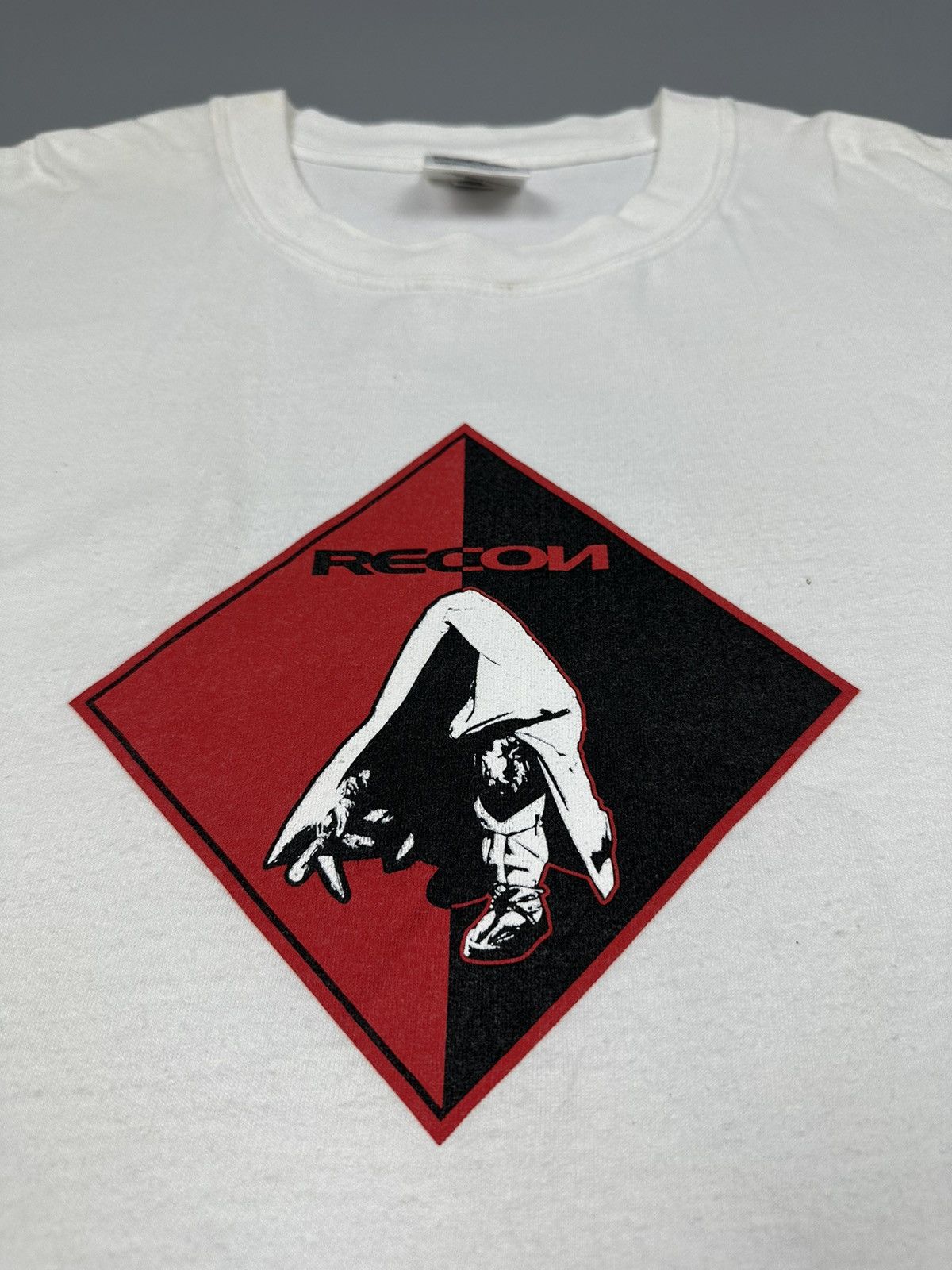 Japanese Brand × Recon Vintage Recon Centre Logo Tee Size US XL / EU 56 / 4 - 5 Thumbnail