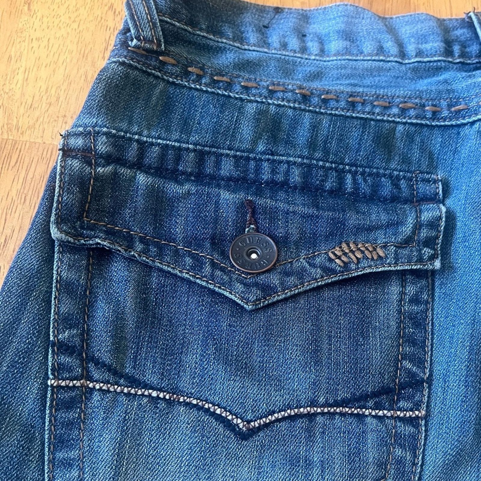 Guess Men's Blue Denim Guess Jeans Shorts, size 33 Size US 33 - 6 Thumbnail