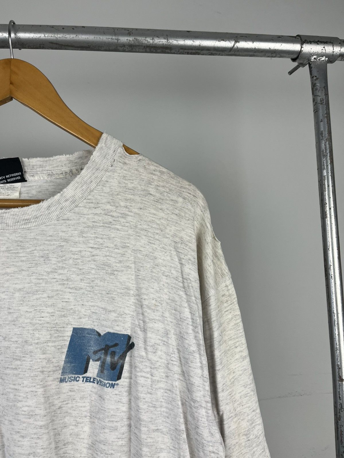 Vintage MTV Size US XL / EU 56 / 4 - 3 Thumbnail