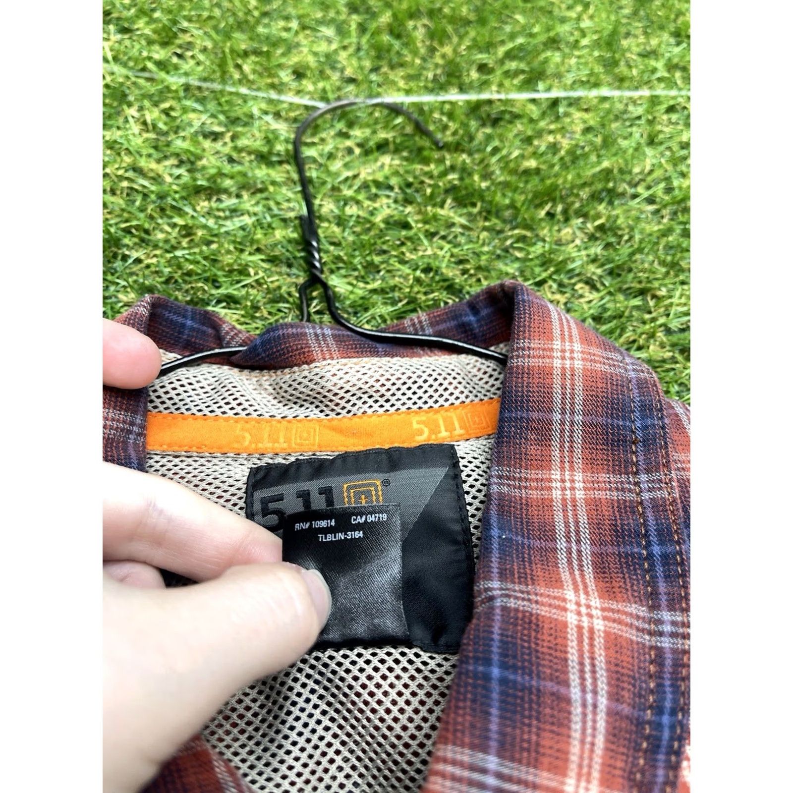 Ariat 5.11 Tactical Shirt Womens Small Petite Button Concealed Carry Pockets 72429 Red Plaid 90s Workwear Shirt Womens Petite XS-PS Buttons Mens Womens Size S / US 4 / IT 40 - 5 Thumbnail