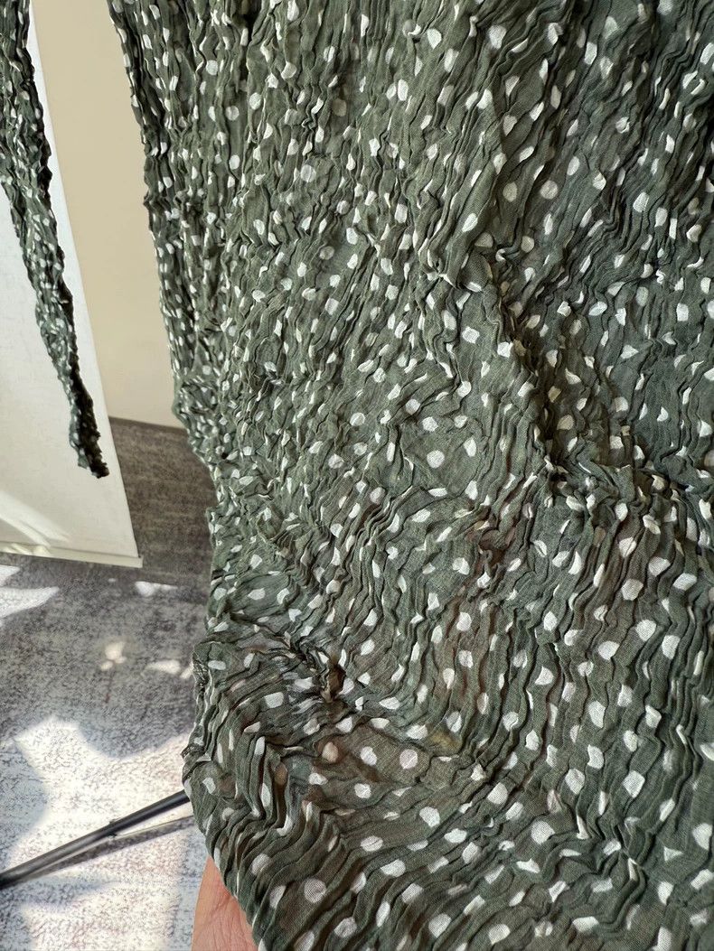 Issey Miyake Issey Miyake A light green polka dot long-sleeved base lay Size M / US 6-8 / IT 42-44 - 3 Thumbnail