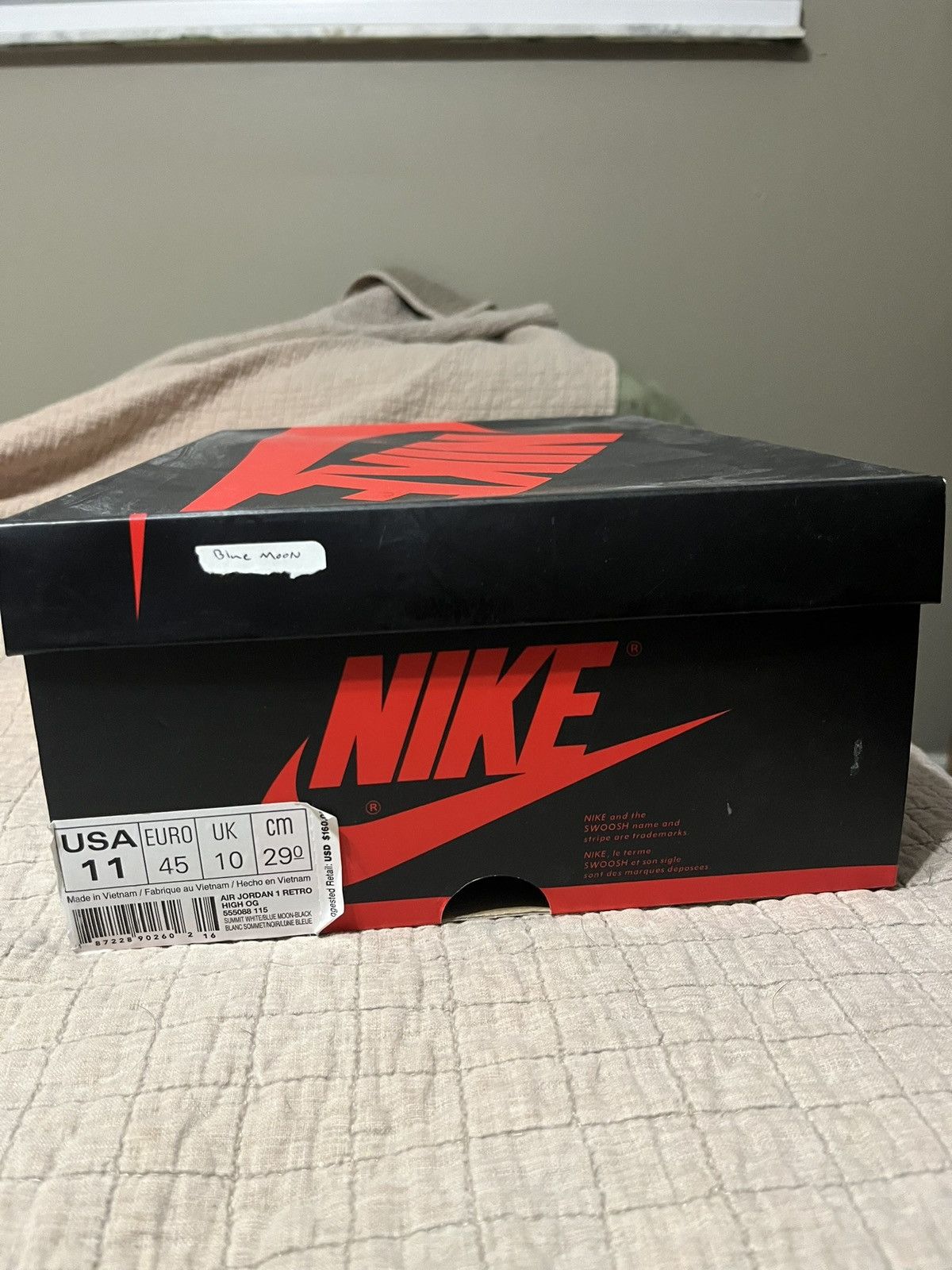 Jordan Brand × Nike Air Jordan 1 Retro High OG Blue Moon Best Hand In the Game Size US 11 / EU 44 - 7 Thumbnail