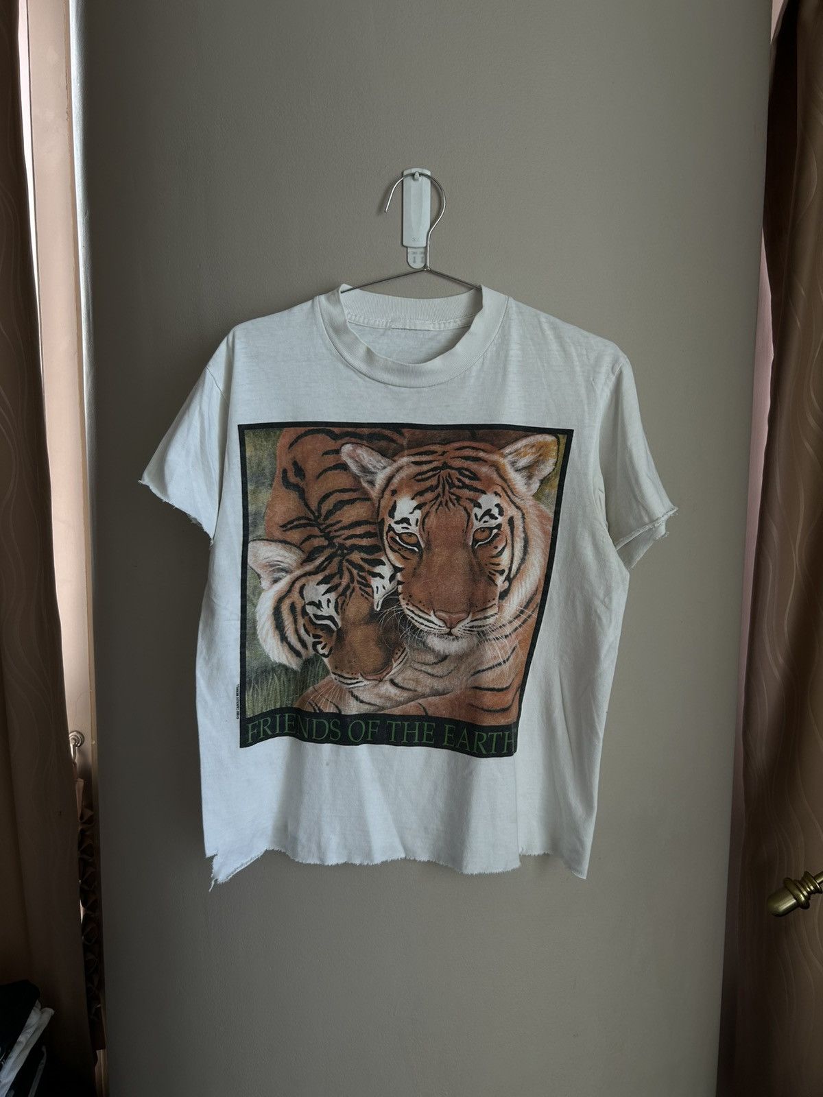 Vintage Thrashed Vintage Nature Tiger Shirt Size US L / EU 52-54 / 3 - 1 Thumbnail