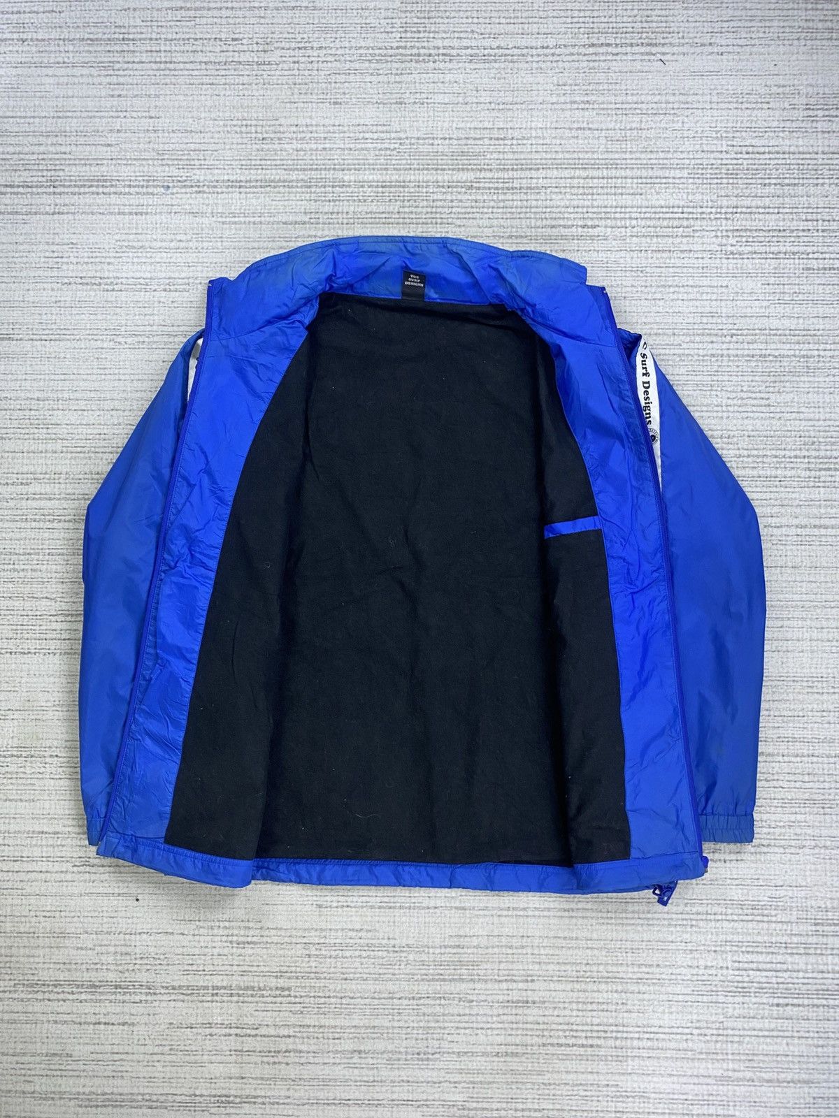 Vintage Vintage T&C Surf Design Big Logo Side Tape Zipper Jacket Size US L / EU 52-54 / 3 - 9 Thumbnail