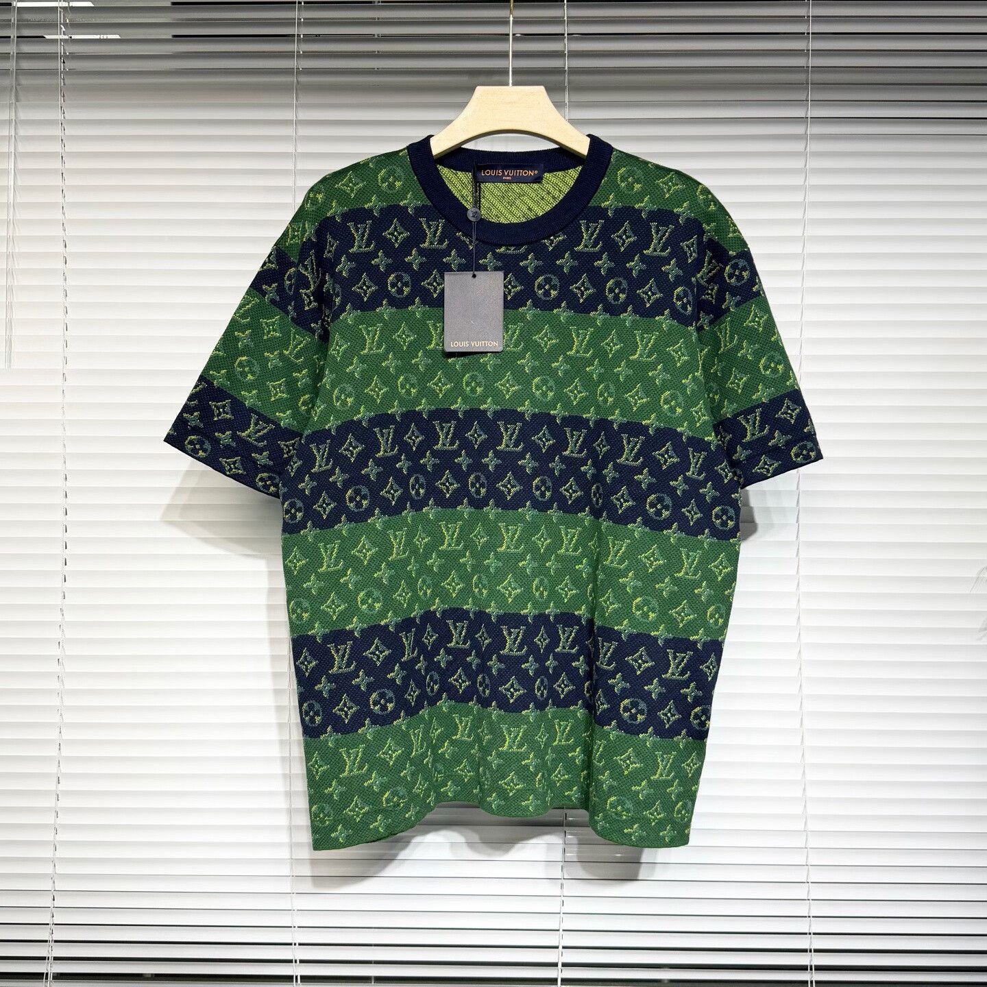 Louis Vuitton Louis Vuitton Knit Short-Sleeve T-Shirt Size US XL / EU 56 / 4 - 1 Thumbnail