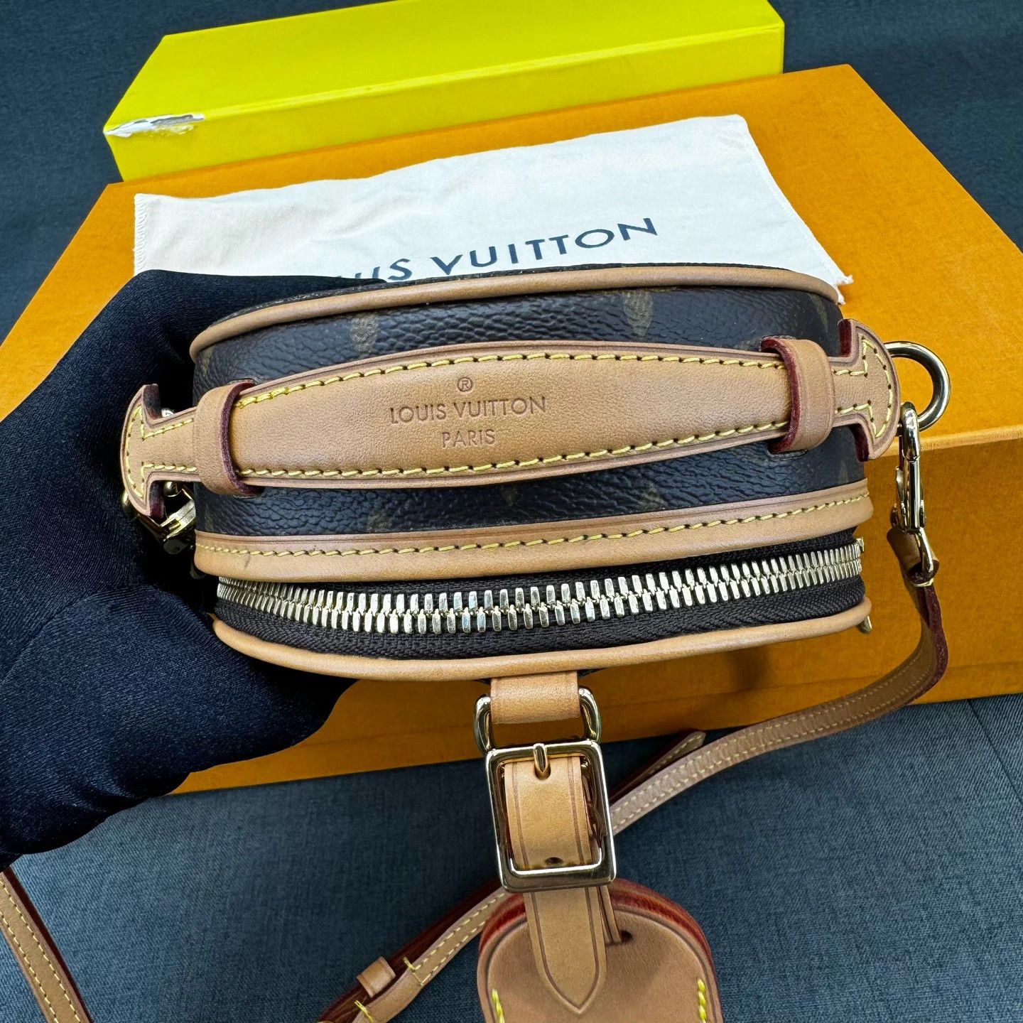 Louis Vuitton LV Monogram Boite Chapeau Mini Hard 2021 Purchased Size ONE SIZE - 7 Thumbnail