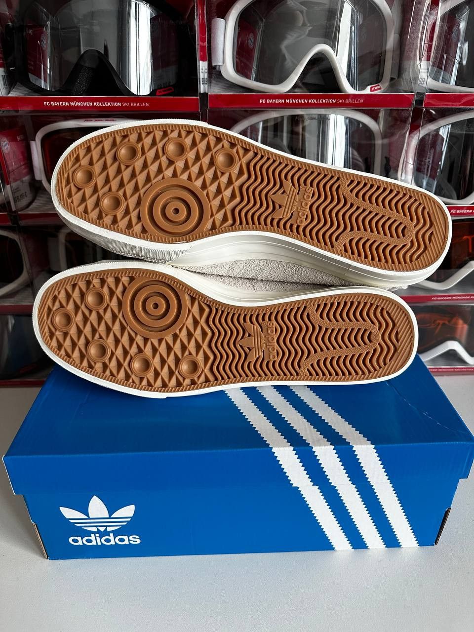 Adidas adidas Nizza Hi Size US 11.5 / EU 44-45 - 6 Thumbnail