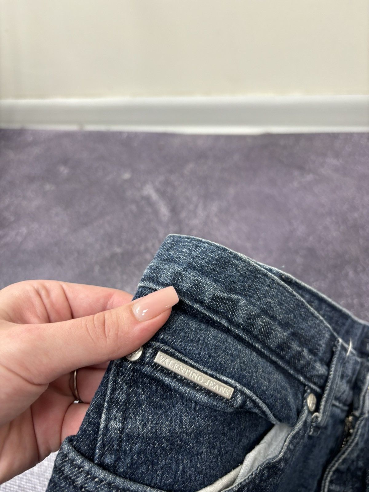 Valentino Vintage Valentino Women’s Blue Straight Fit Luxury Jeans Size 32" / US 10 / IT 46 - 11 Thumbnail