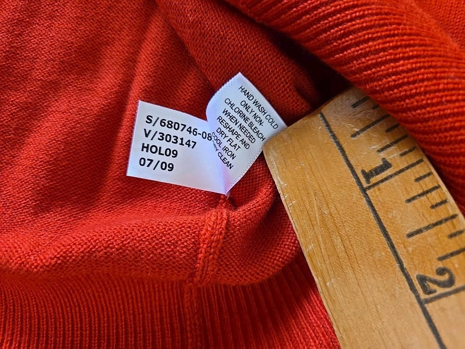Banana Republic Banana Republic 100% Extra Fine Merino Wool Sweater Size M Size US M / EU 48-50 / 2 - 5 Thumbnail