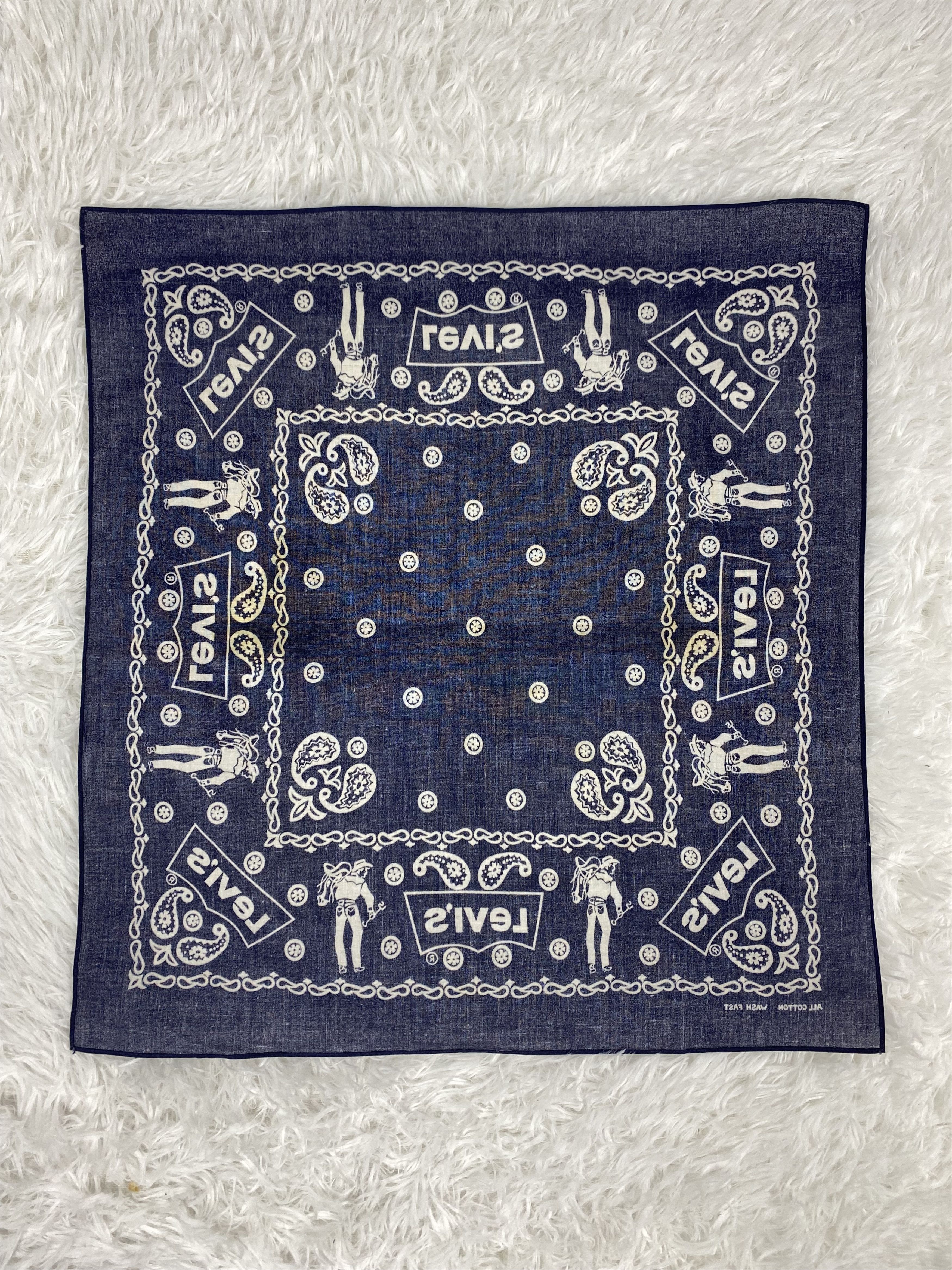 Levi's Vintage Levi's Bandana Handkerchief Neckerchief PH0216 Size ONE SIZE - 5 Thumbnail