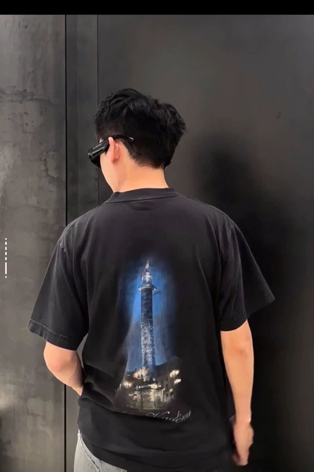Balenciaga Balenciaga Night lighthouse short sleeve Size US M / EU 48-50 / 2 - 8 Thumbnail